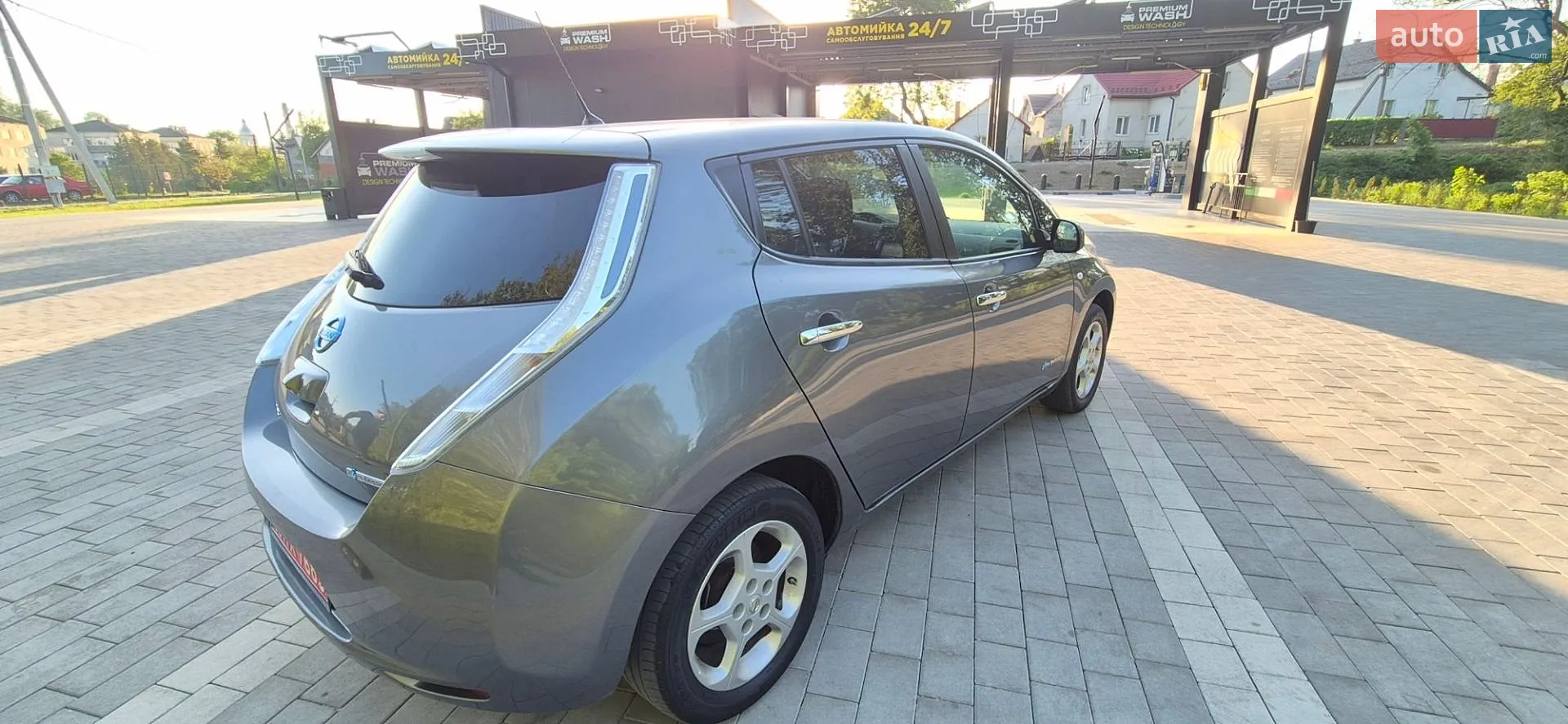 2015 Nissan Leaf - мініатюра 13