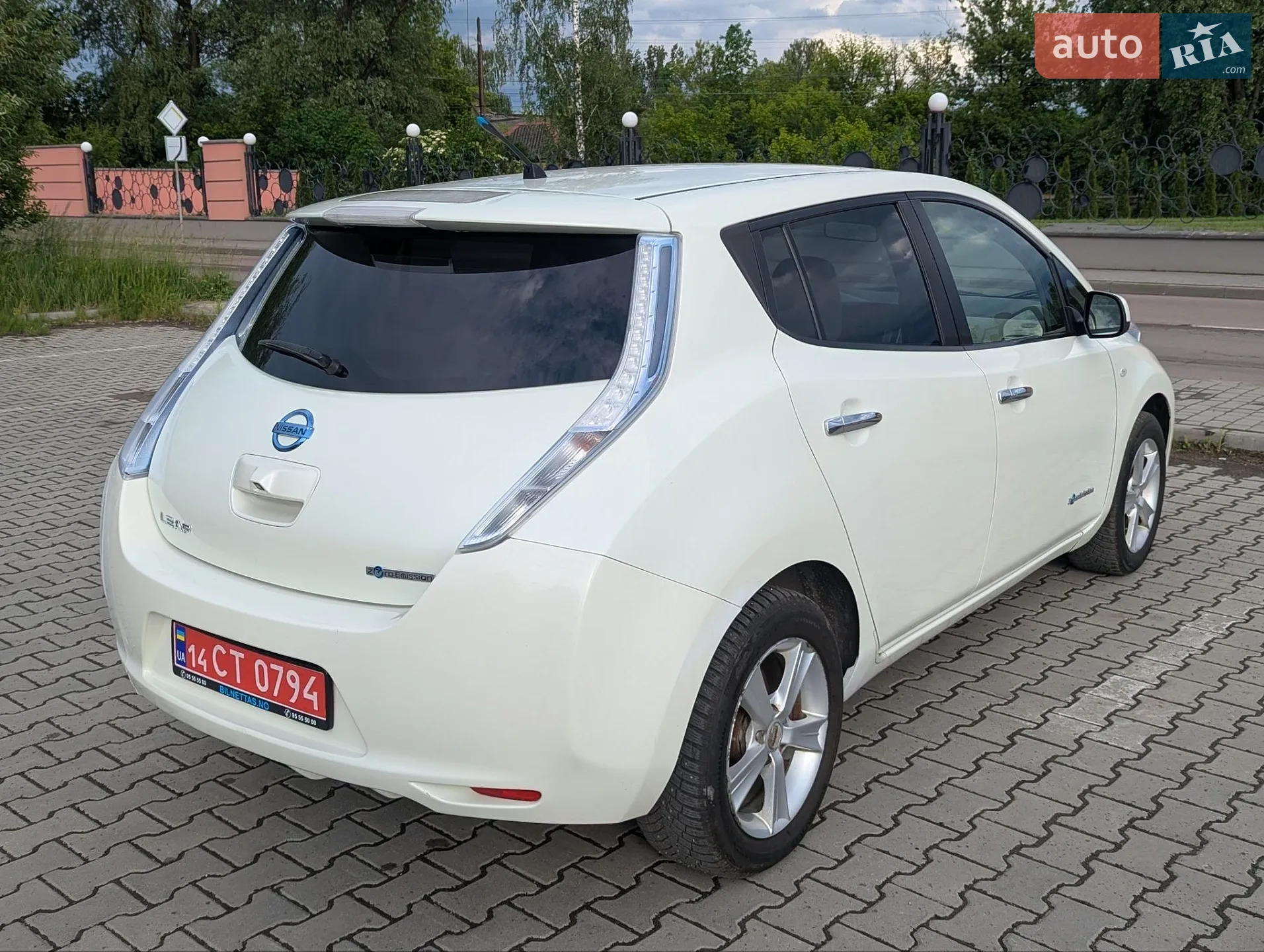 2012 Nissan Leaf - мініатюра 16