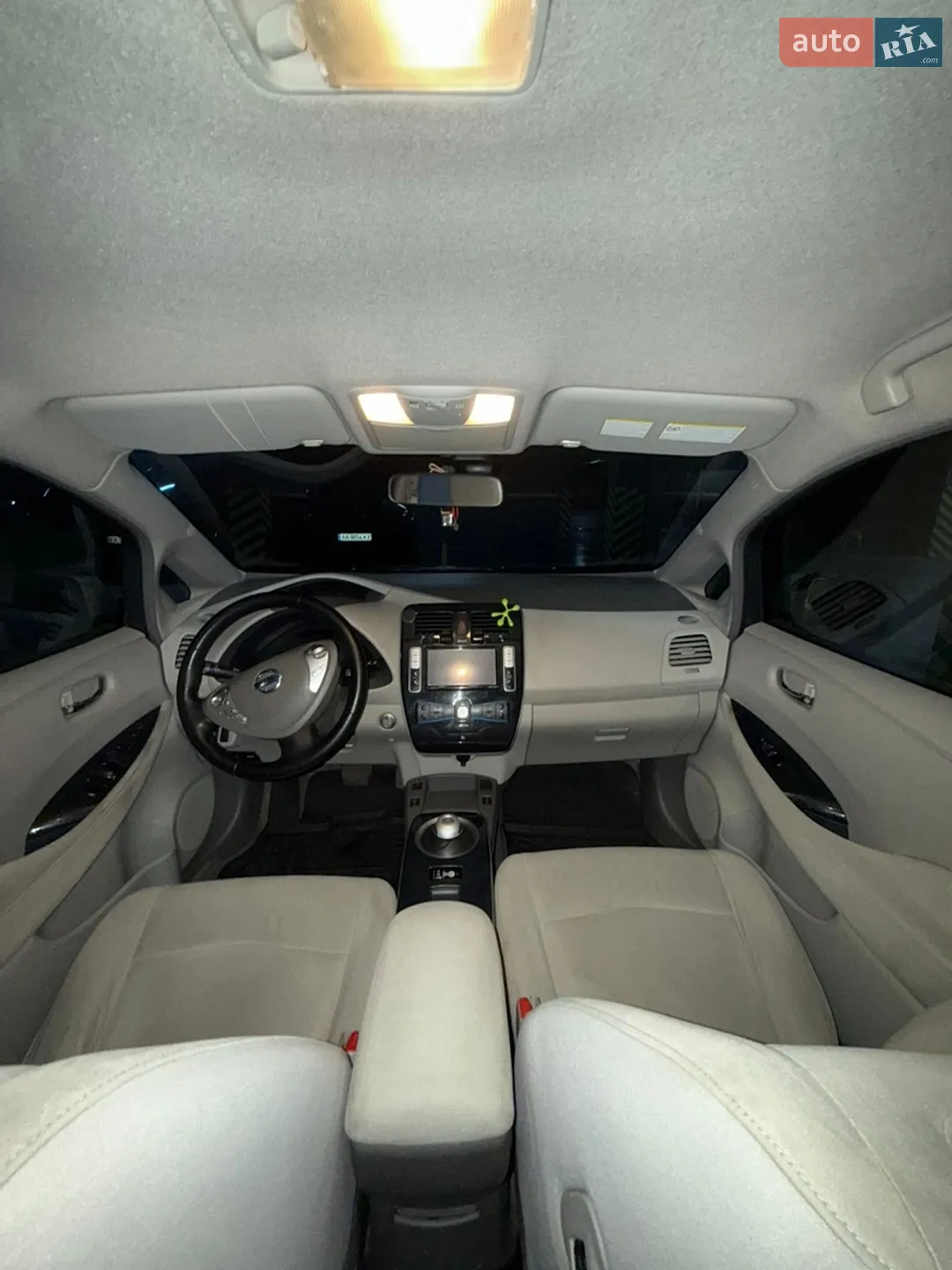 2011 Nissan Leaf - мініатюра 24