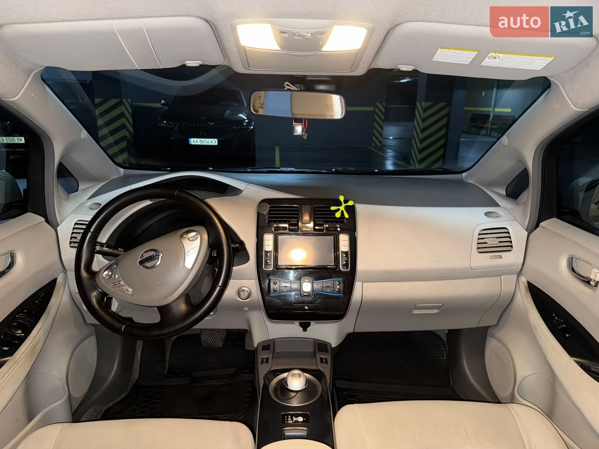 2011 Nissan Leaf - мініатюра 23
