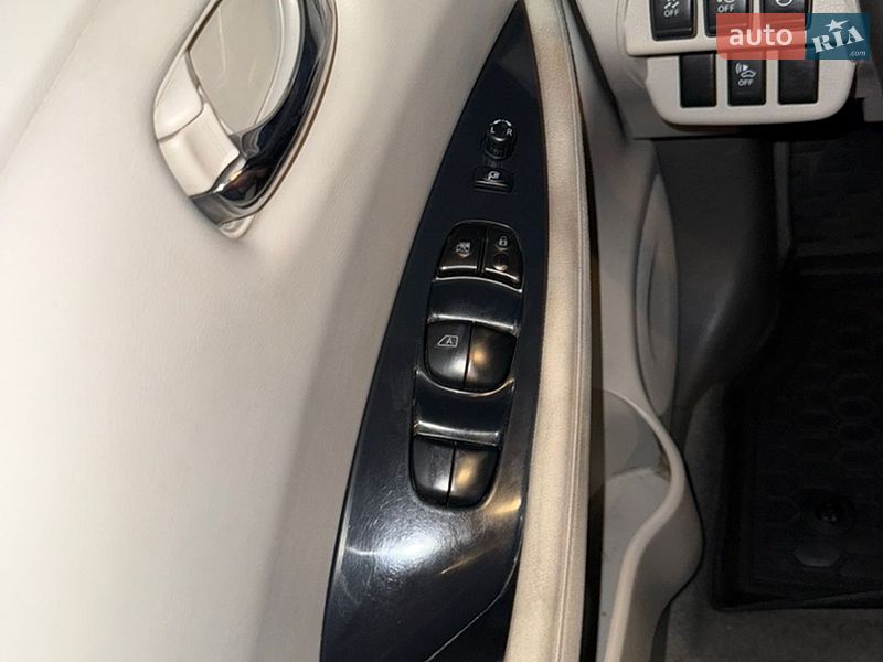 Хетчбек Nissan Leaf 2011 в Одесі фото 30 Хетчбек Nissan Leaf 2011 в Одесі