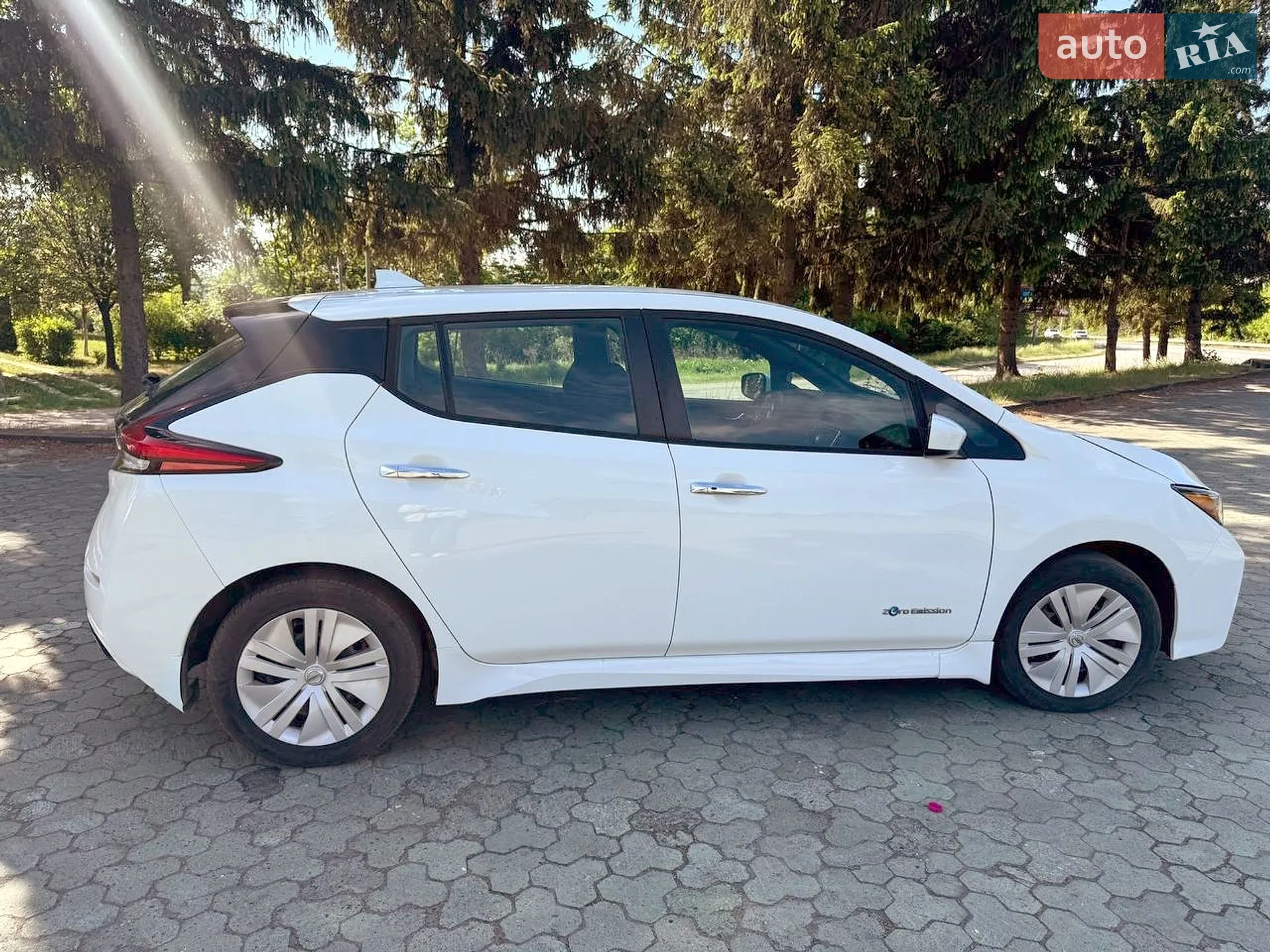2019 Nissan Leaf - мініатюра 10