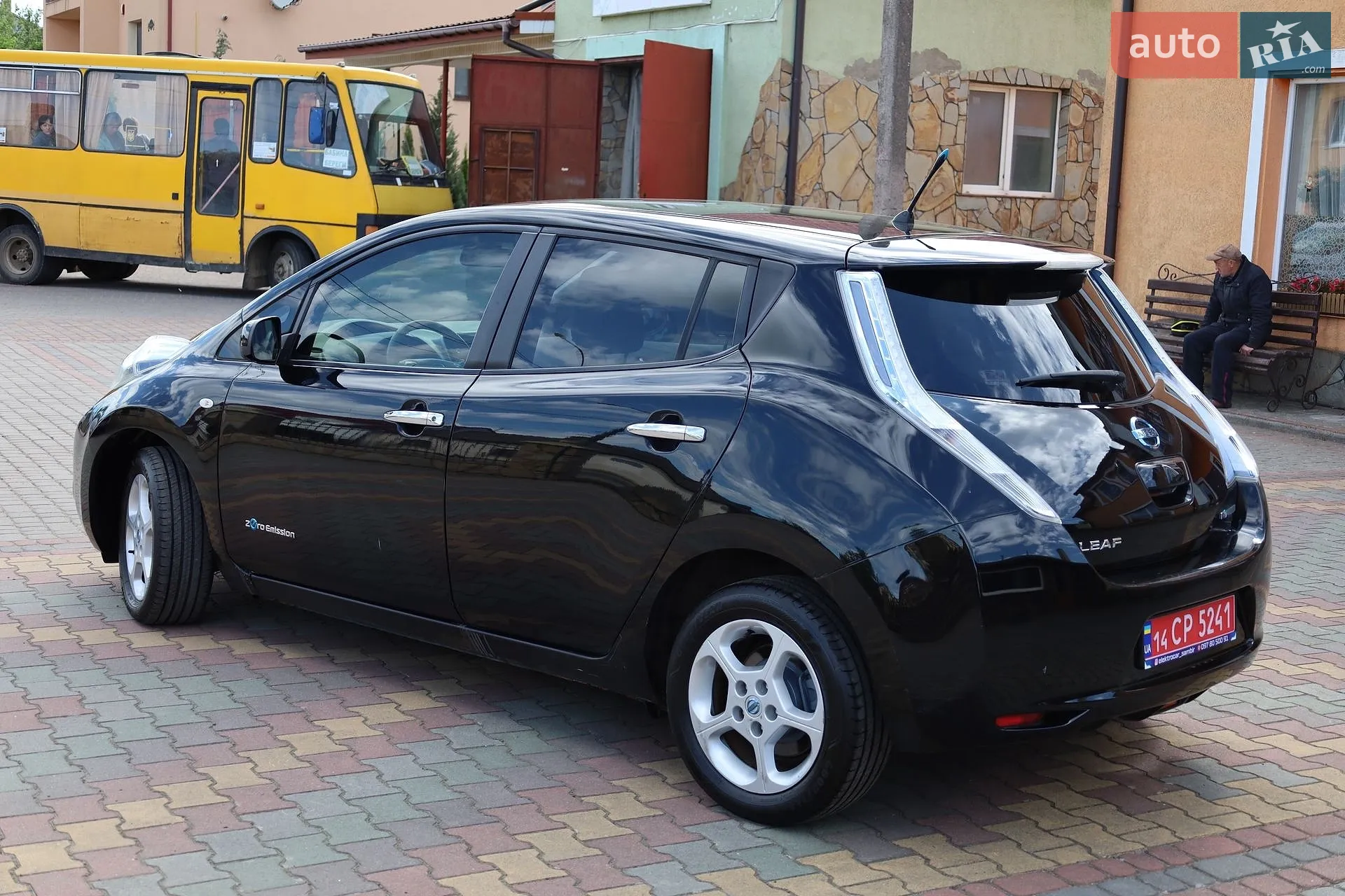2011 Nissan Leaf - мініатюра 10