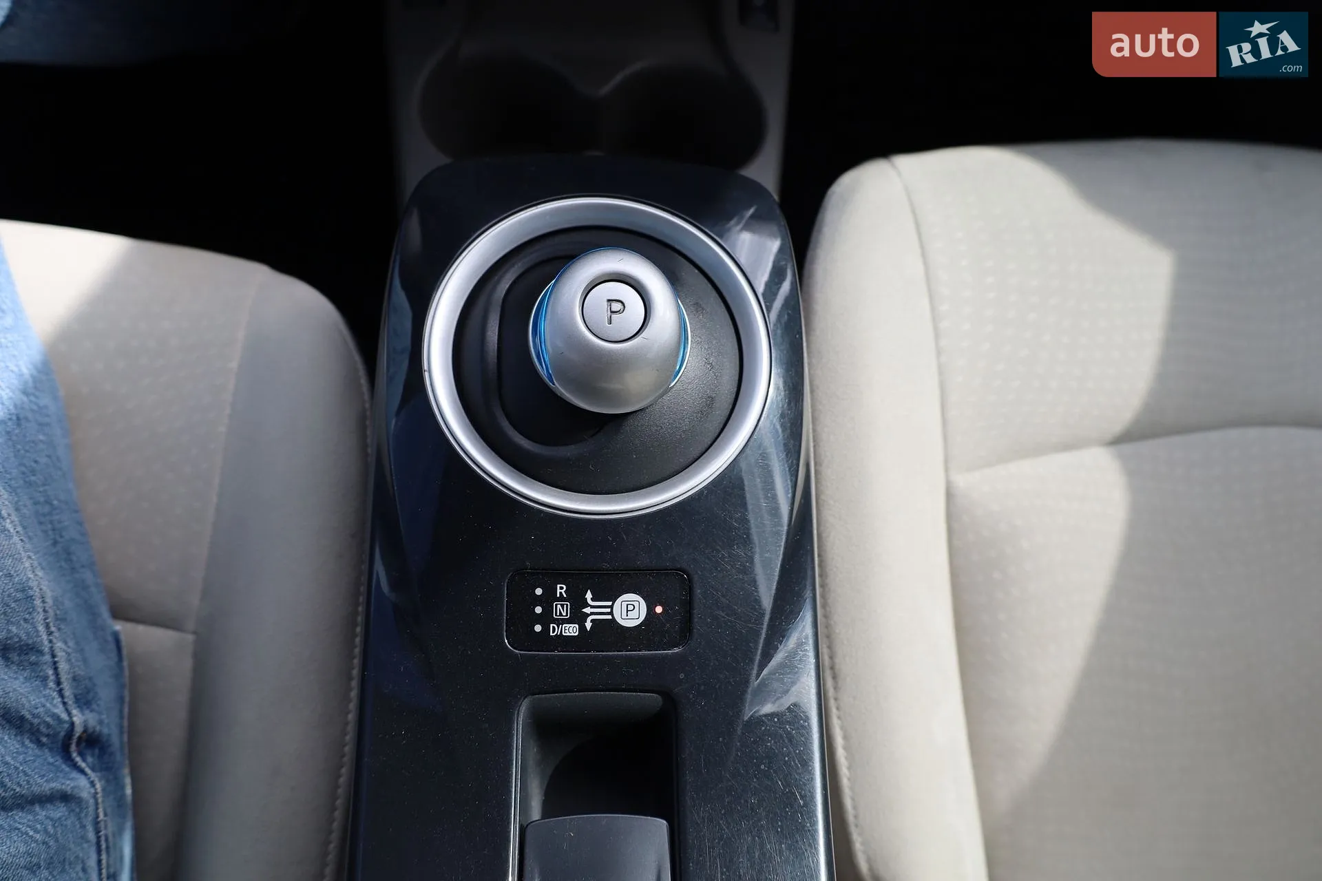 2011 Nissan Leaf - мініатюра 35