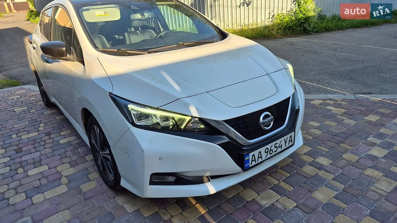 2017 Nissan Leaf - мініатюра 12