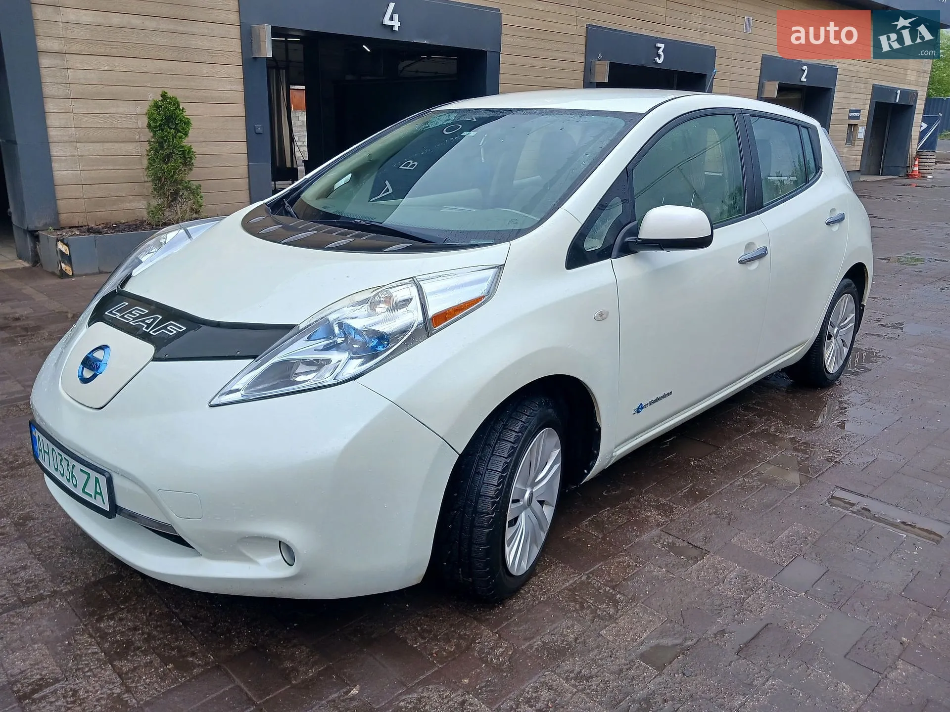 2012 Nissan Leaf - фото 1