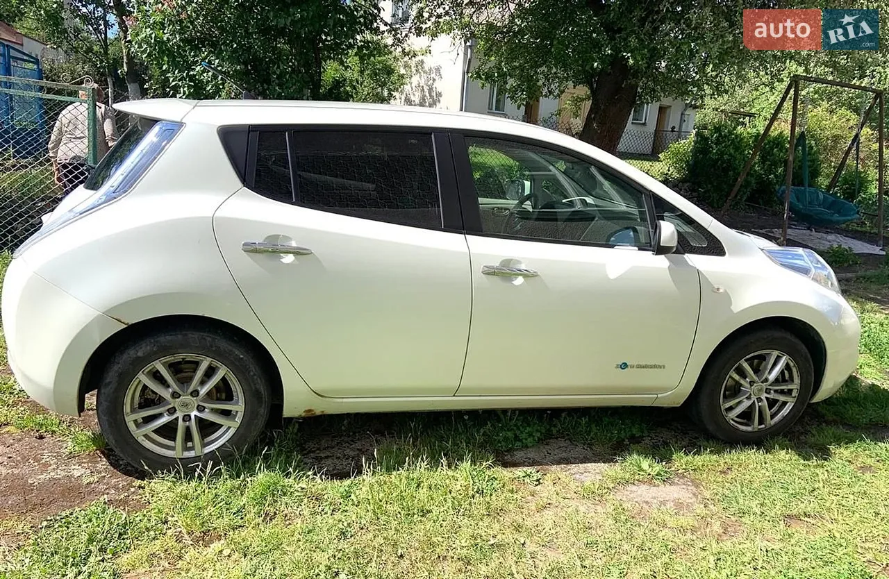 2011 Nissan Leaf - мініатюра 25