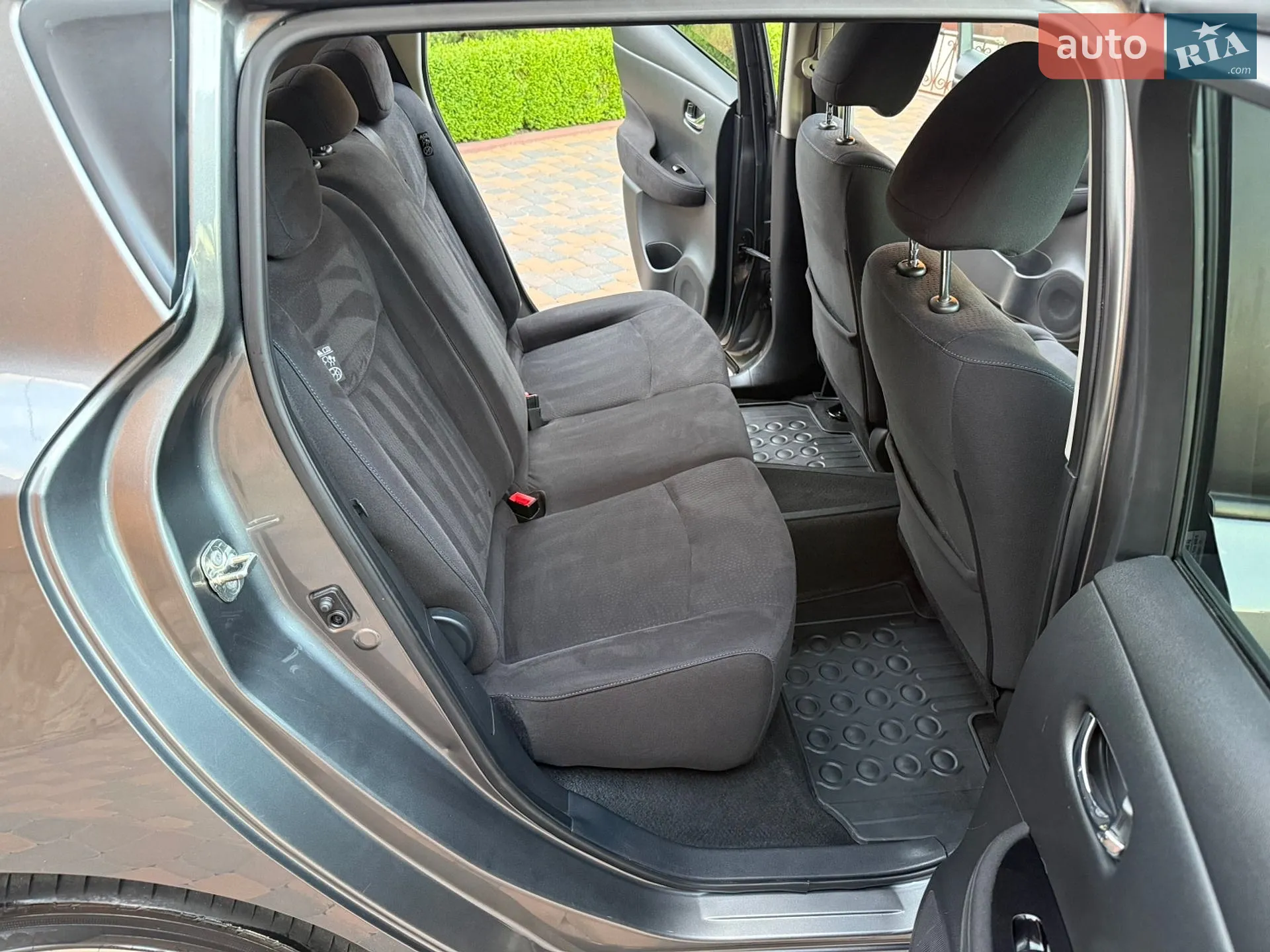 2014 Nissan Leaf - мініатюра 26