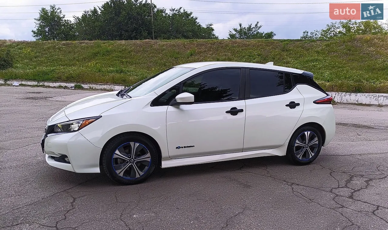 2016 Nissan Leaf - мініатюра 18