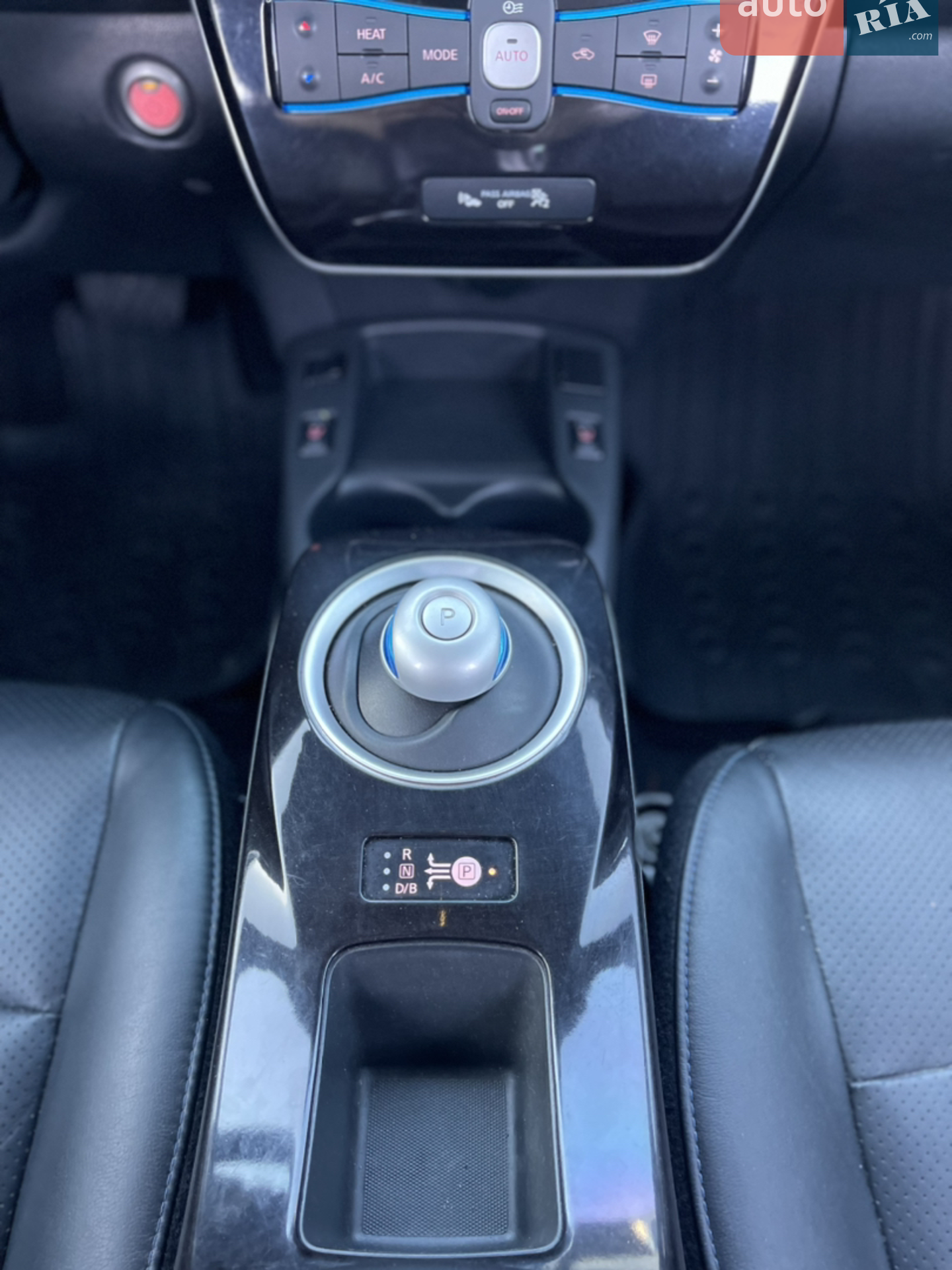 2013 Nissan Leaf - мініатюра 26