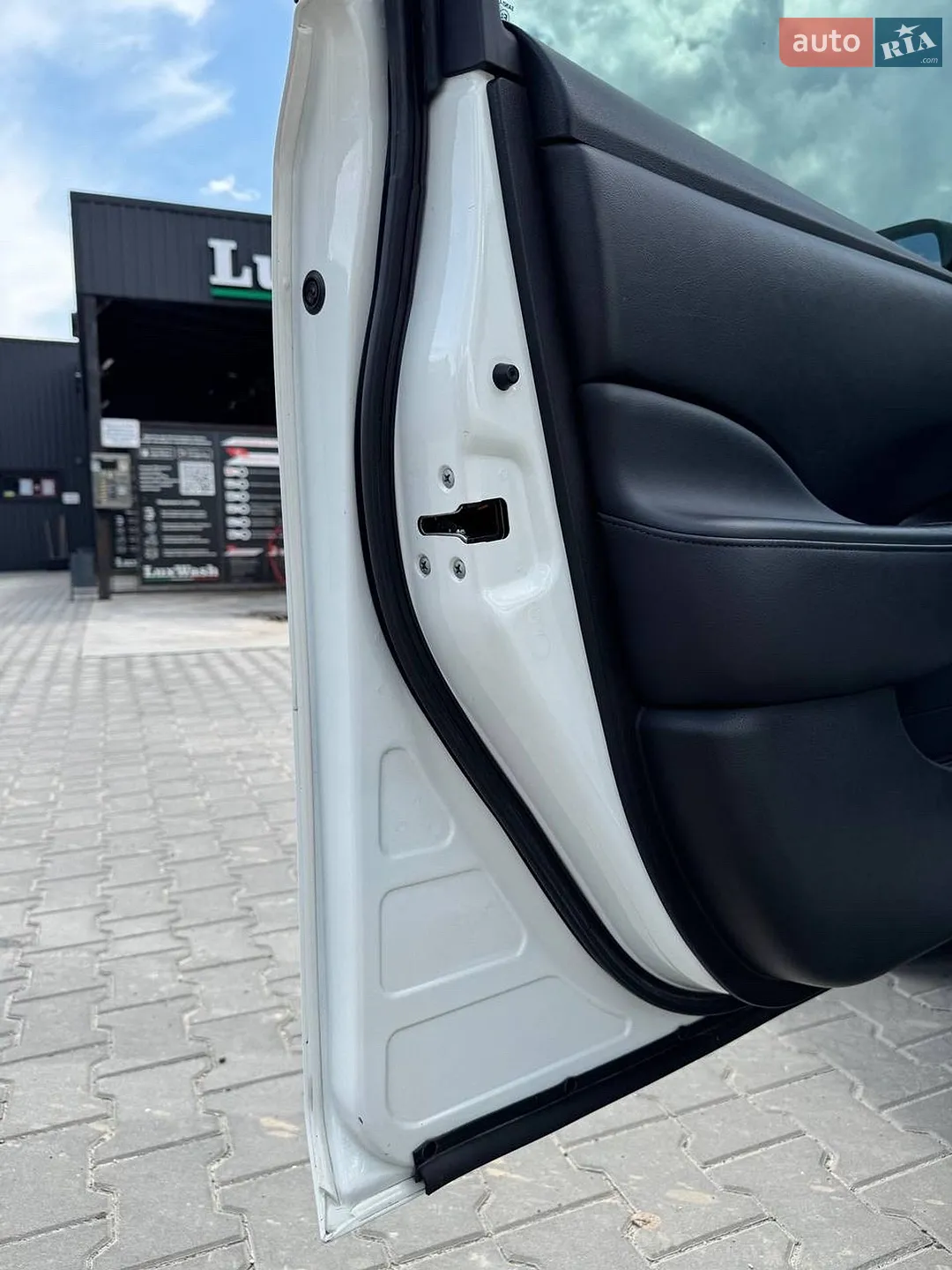 2017 Nissan Leaf - мініатюра 20