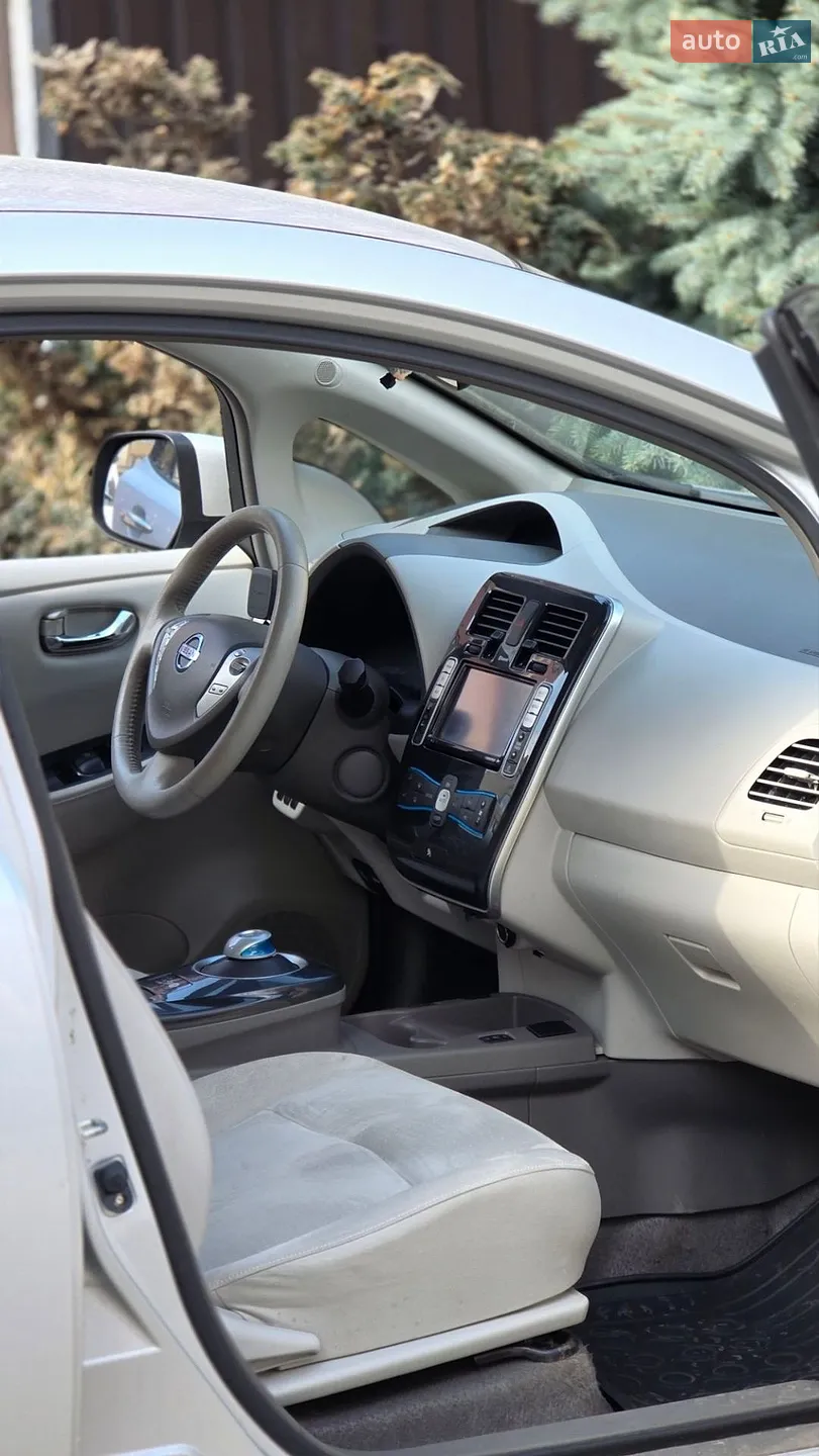 2012 Nissan Leaf - мініатюра 10