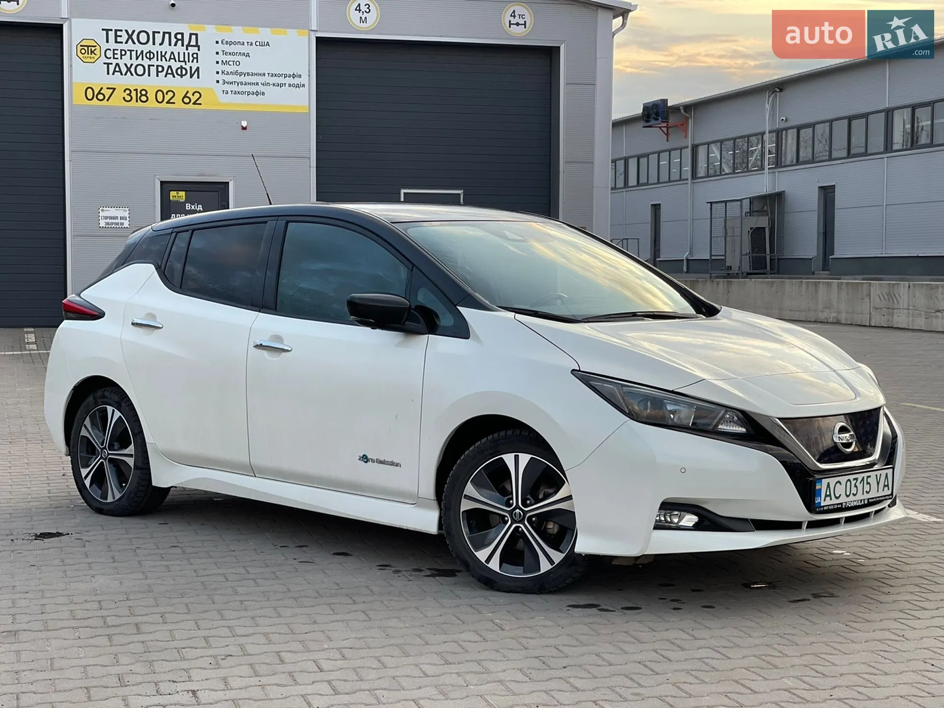 2020 Nissan Leaf - мініатюра 2