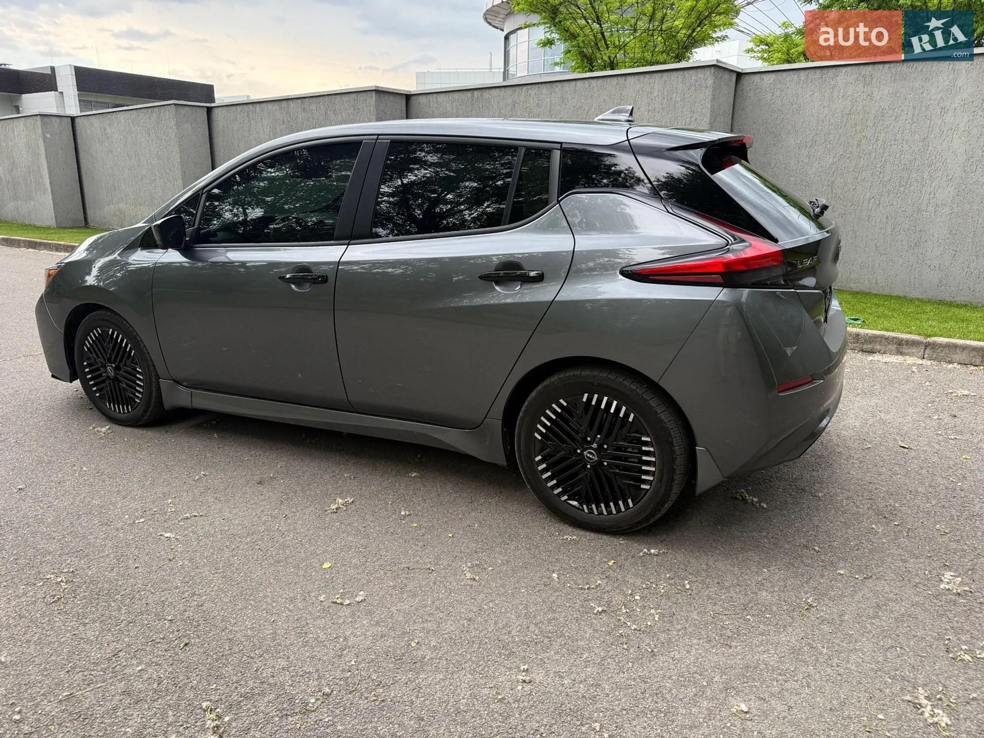 2024 Nissan Leaf - мініатюра 11