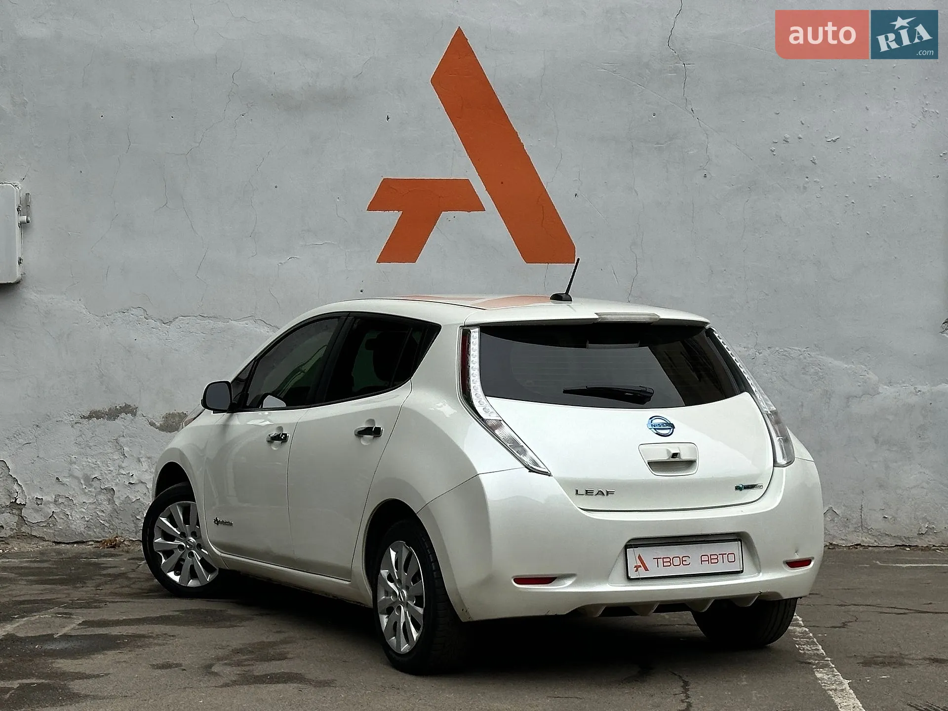 2017 Nissan Leaf - мініатюра 18