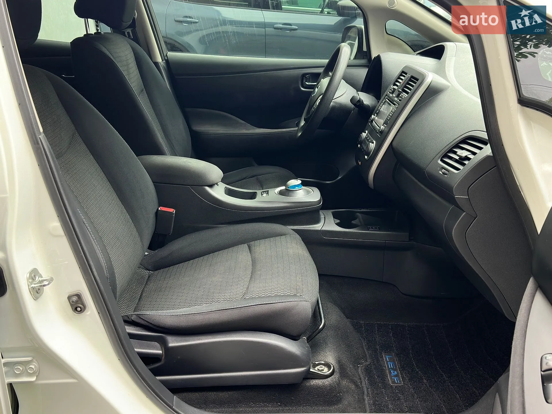 2017 Nissan Leaf - мініатюра 38