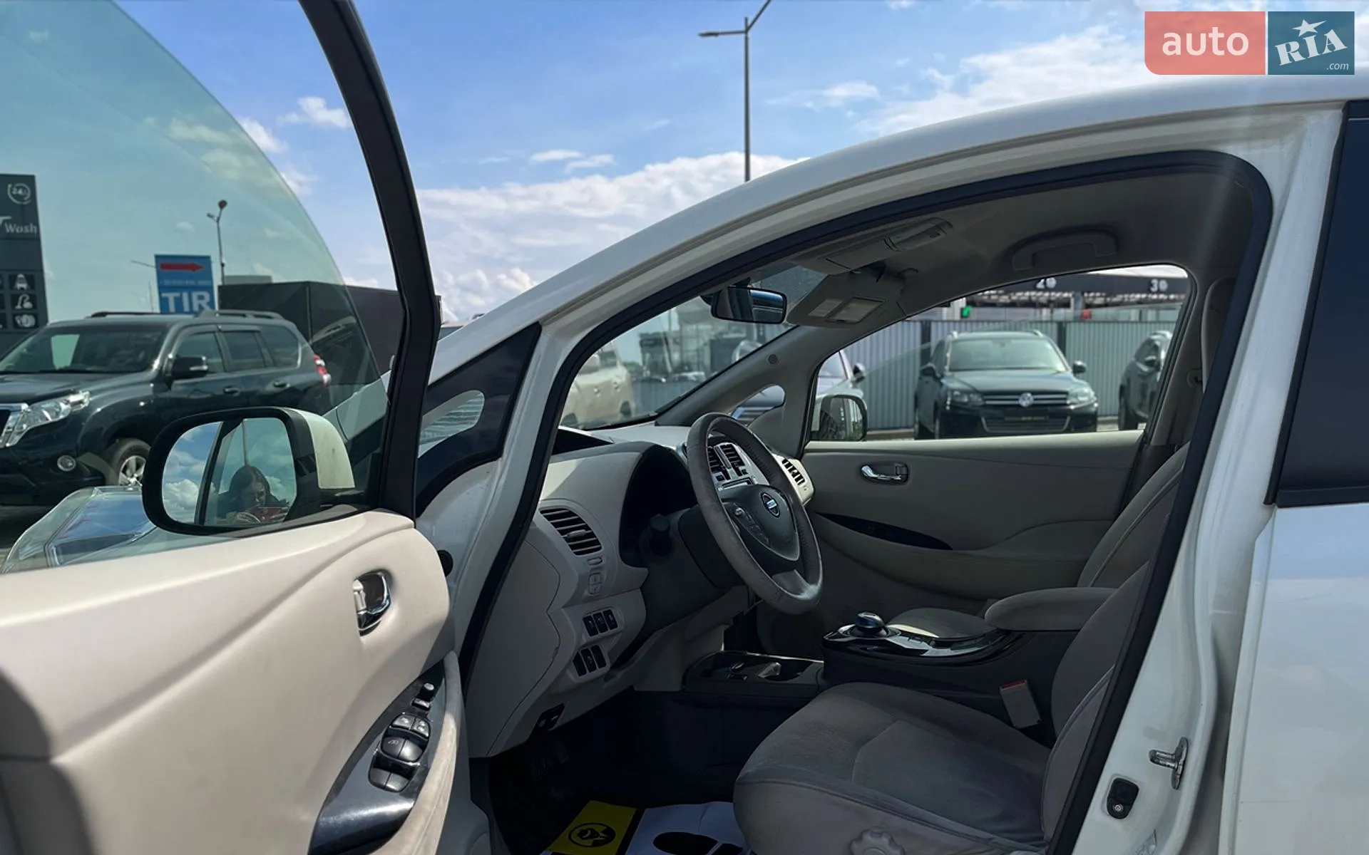 2012 Nissan Leaf - мініатюра 10