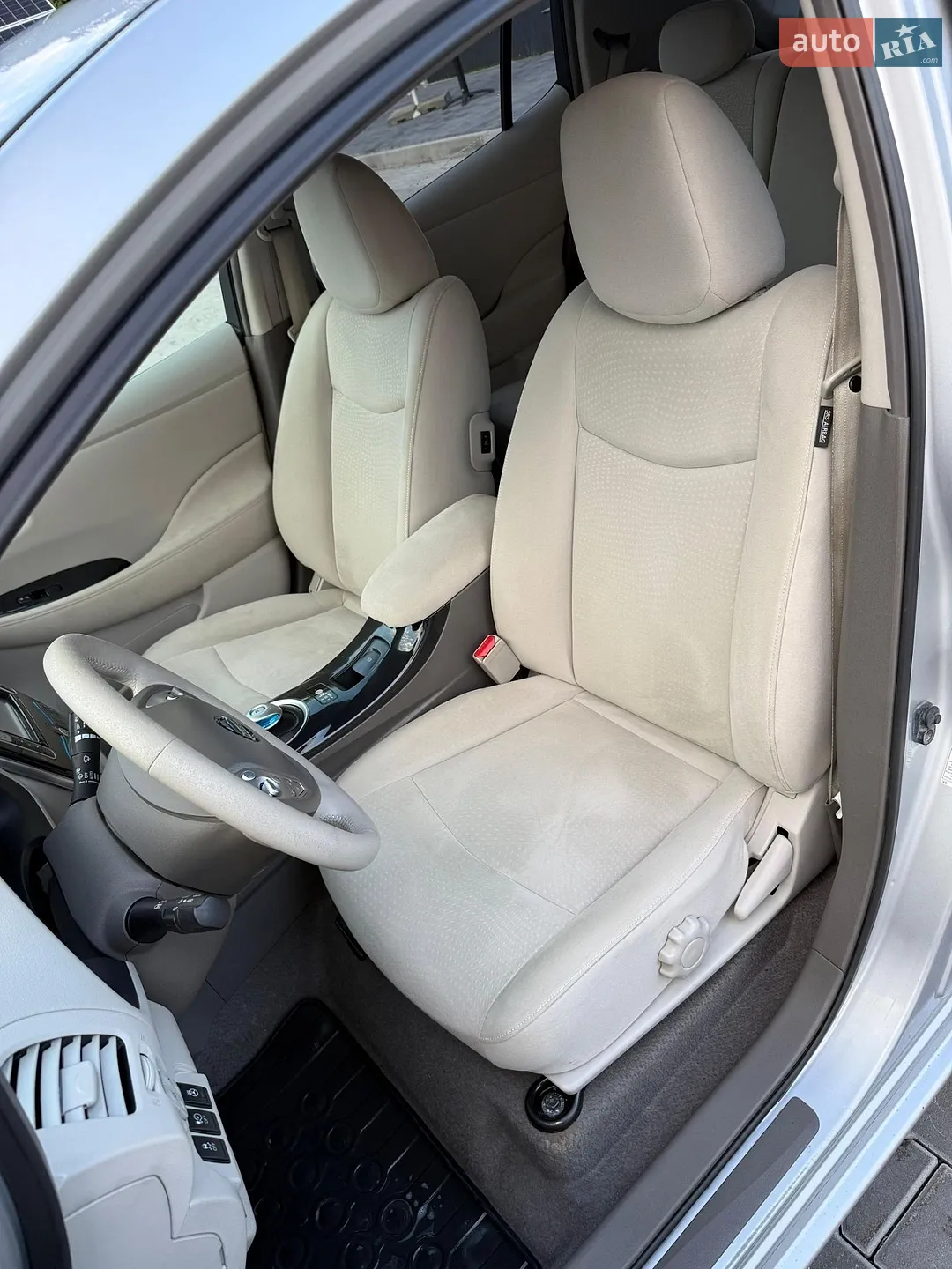 2012 Nissan Leaf - мініатюра 38