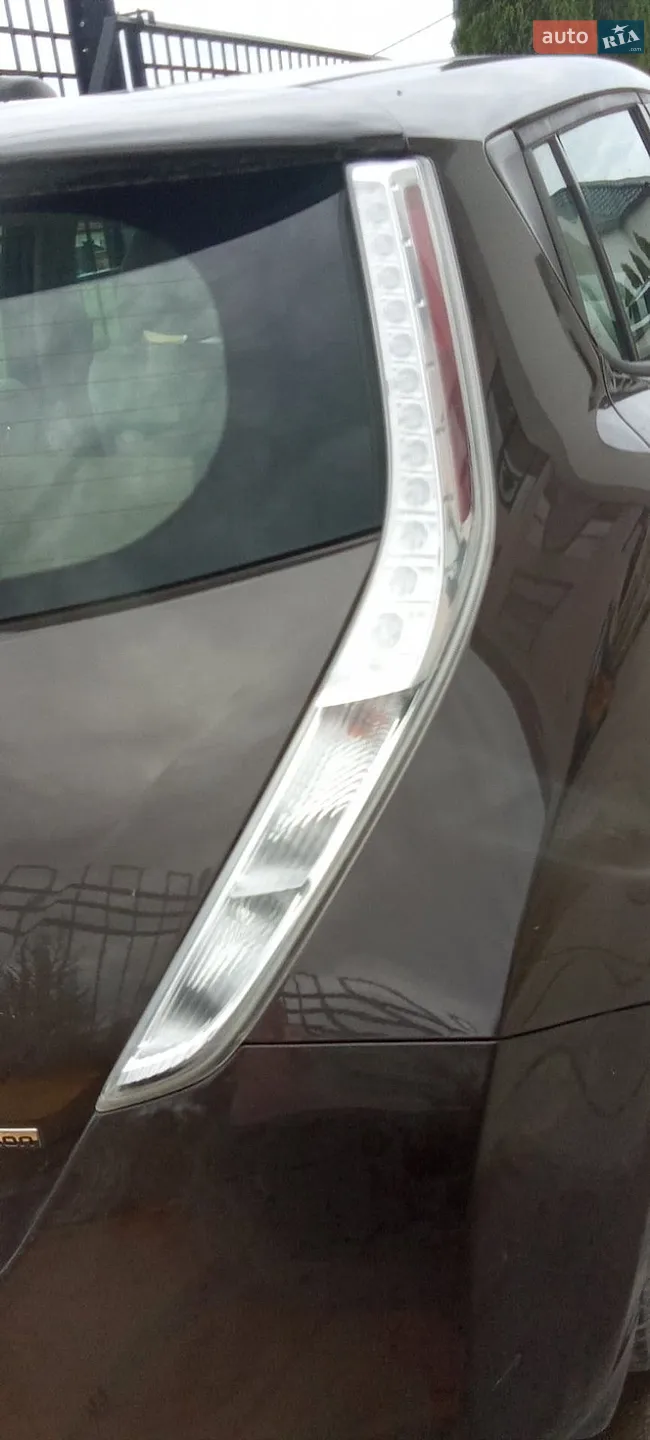 2016 Nissan Leaf - мініатюра 18