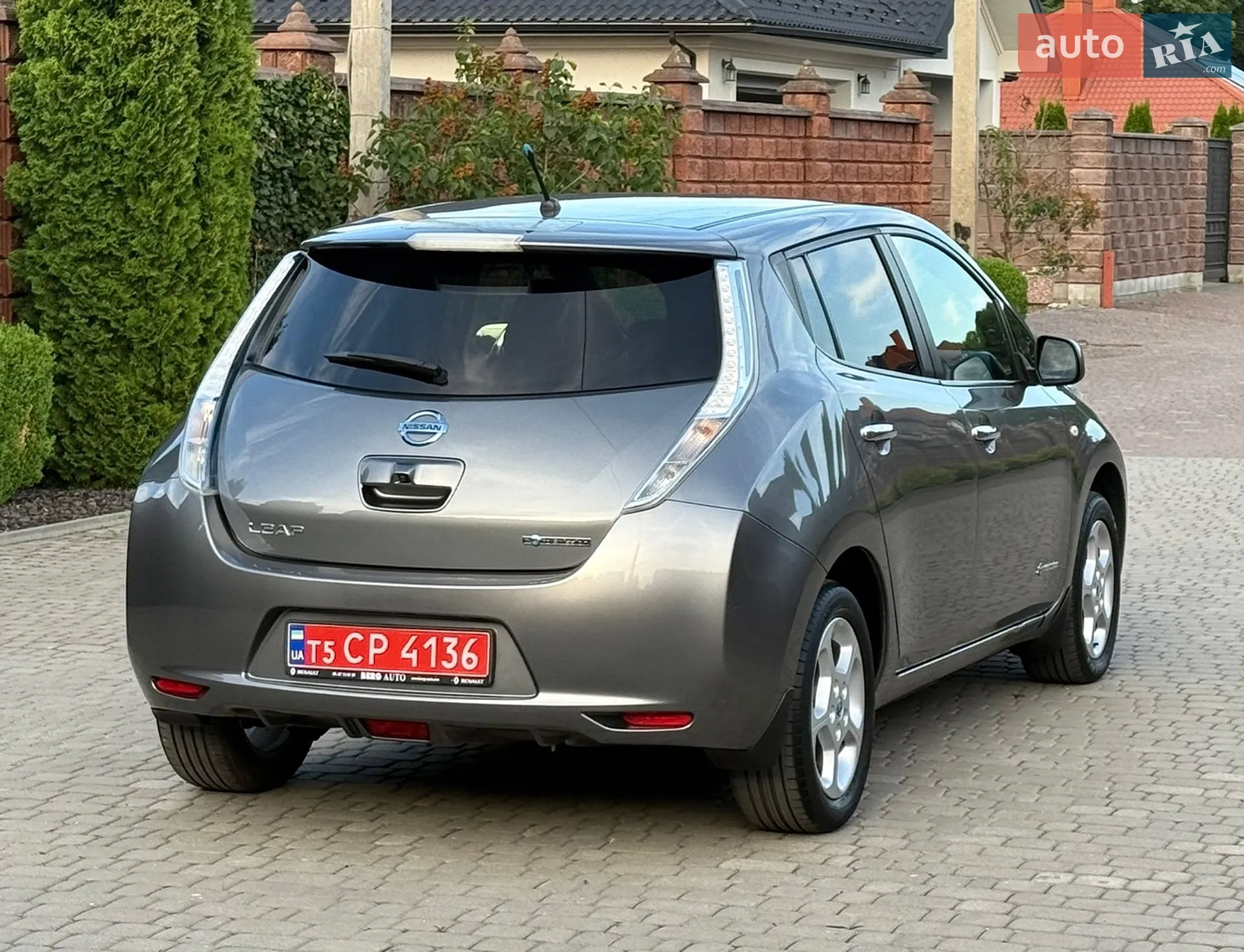 2014 Nissan Leaf - мініатюра 17