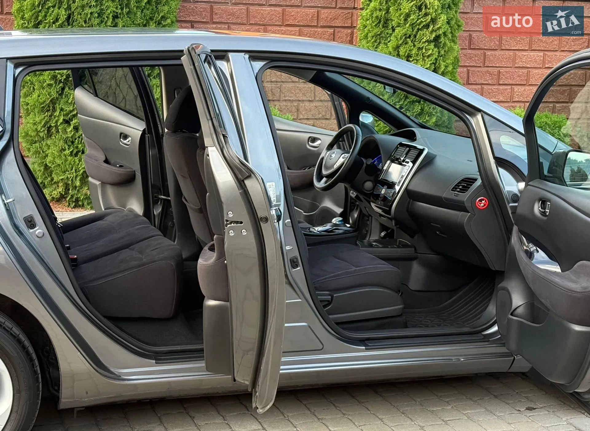 2014 Nissan Leaf - мініатюра 46