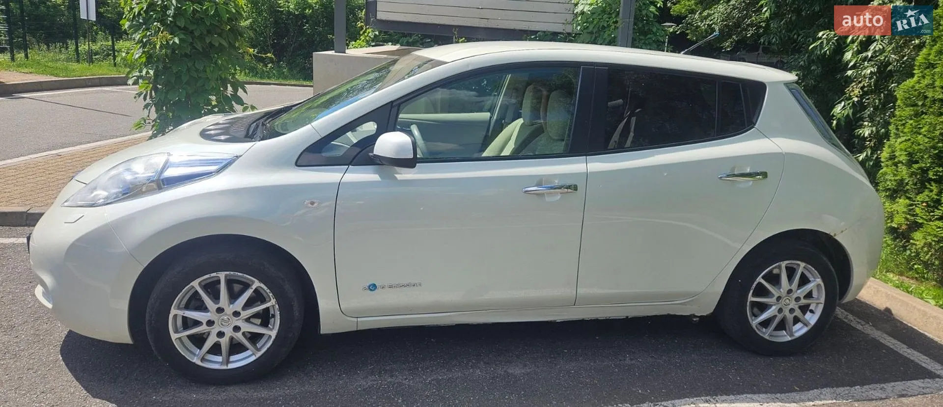 2011 Nissan Leaf - мініатюра 10