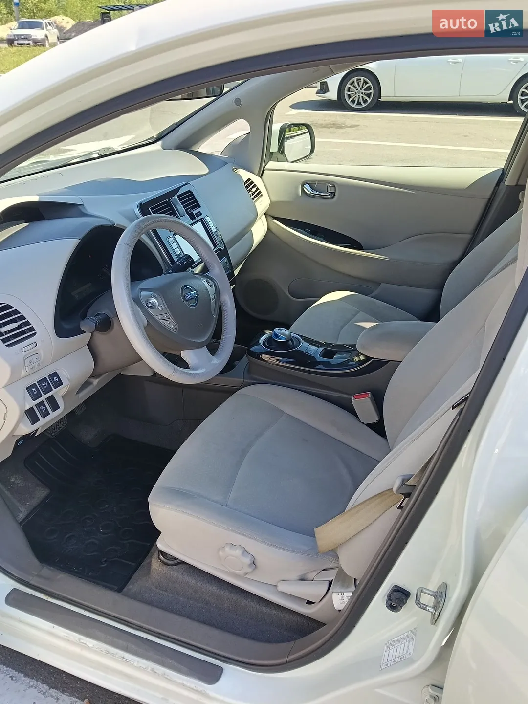 2011 Nissan Leaf - мініатюра 15