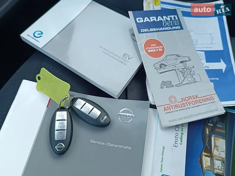 Хэтчбек Nissan Leaf 2014 в Ровно документ