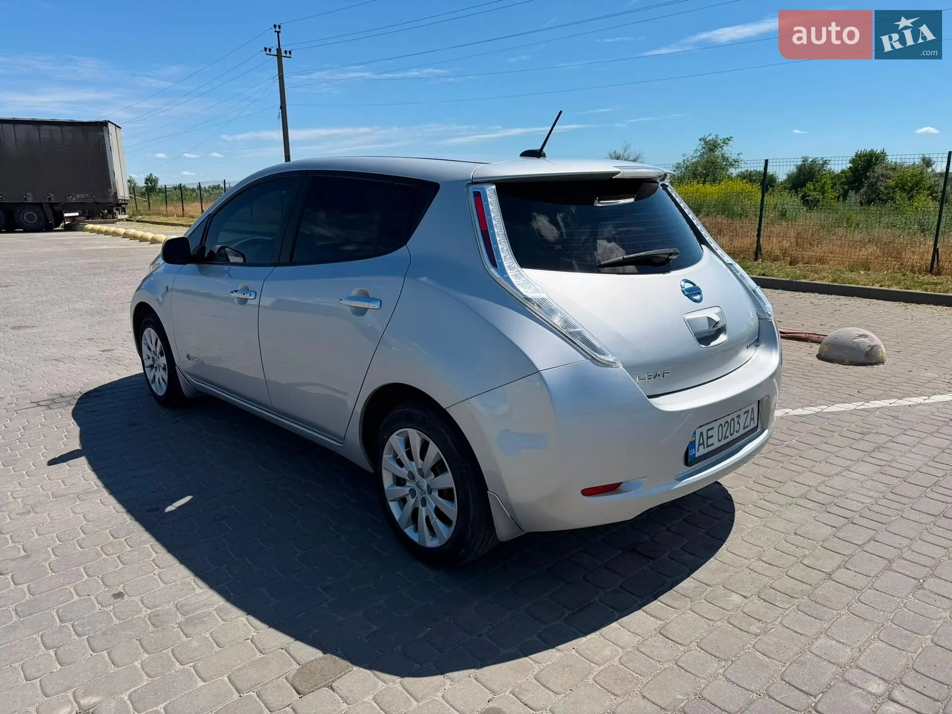 2016 Nissan Leaf - мініатюра 4