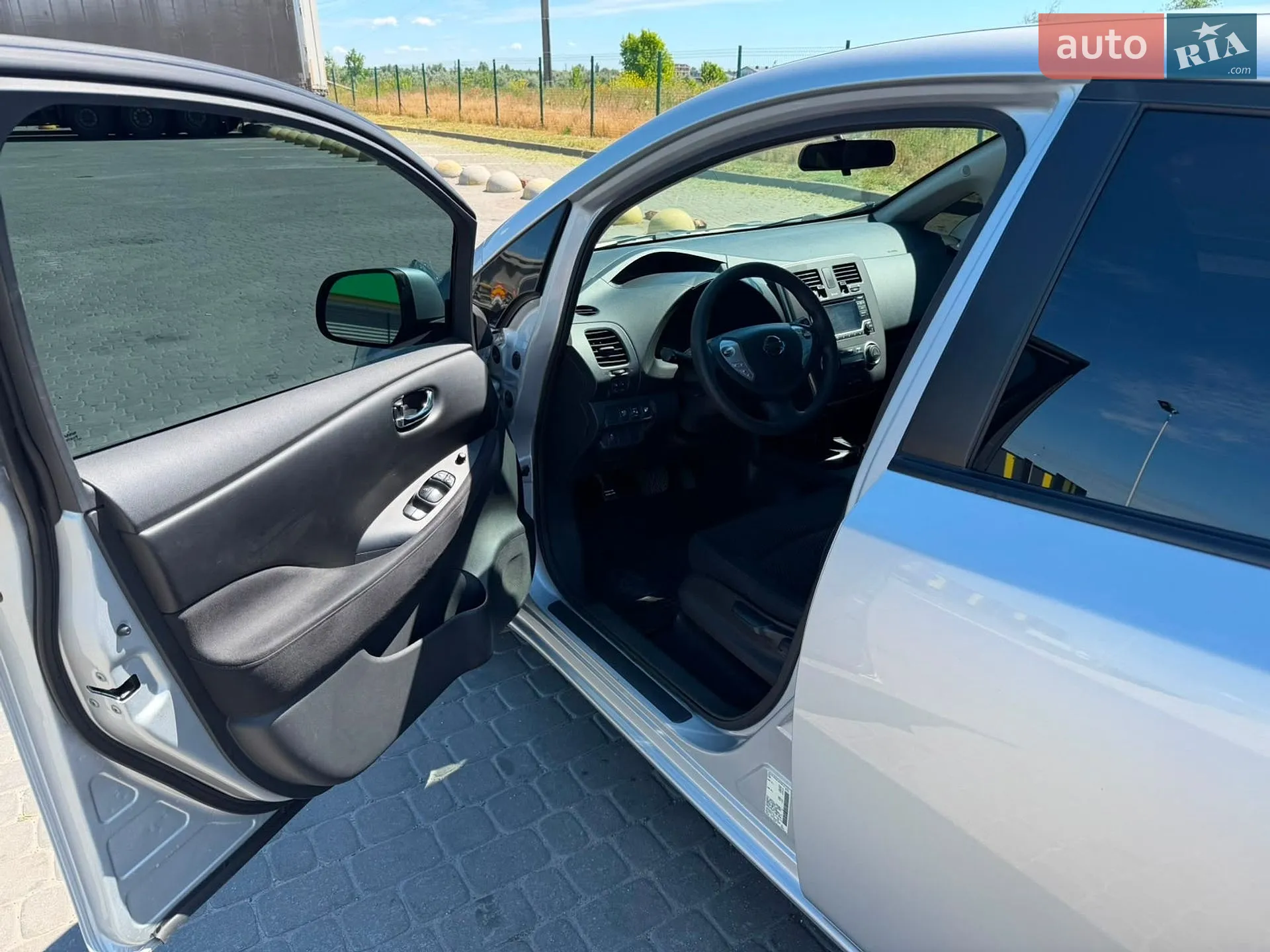 2016 Nissan Leaf - мініатюра 10