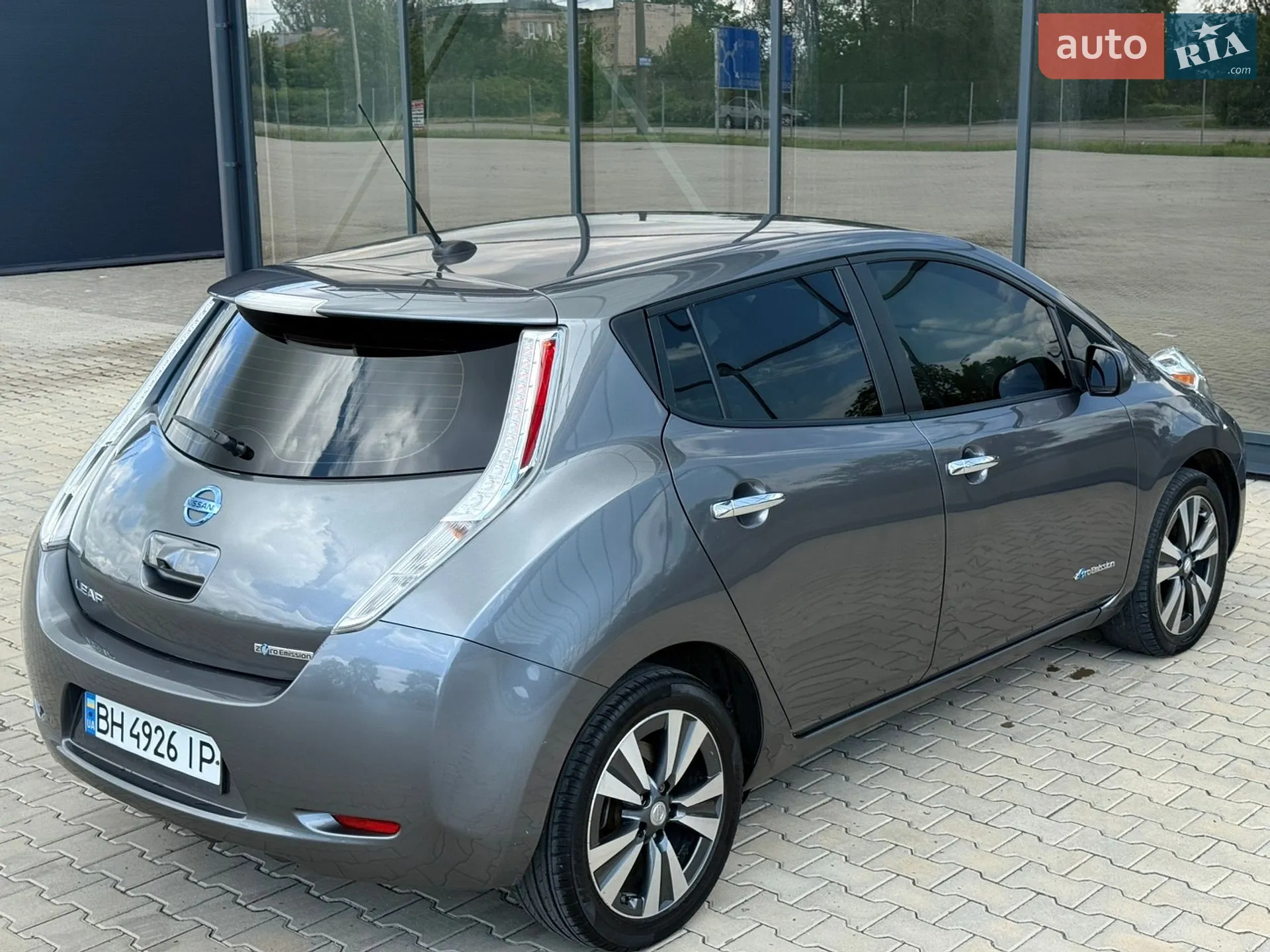 2015 Nissan Leaf - мініатюра 9
