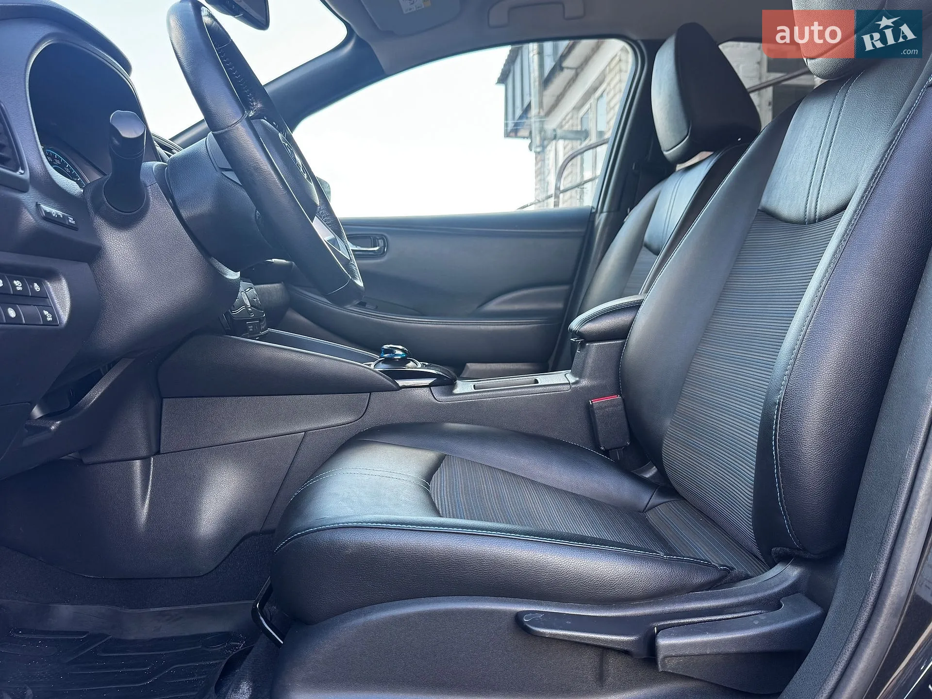 2020 Nissan Leaf - мініатюра 20