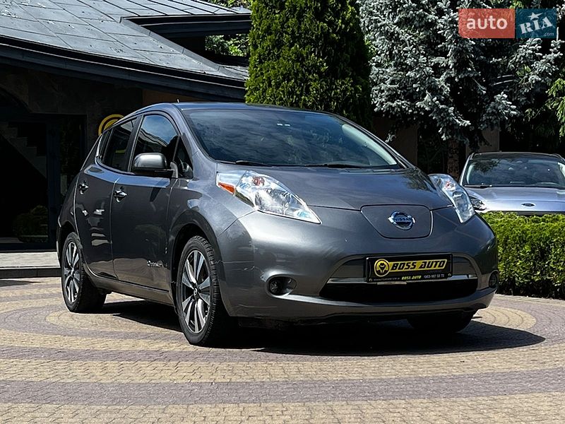 Nissan Leaf, photos from the listing