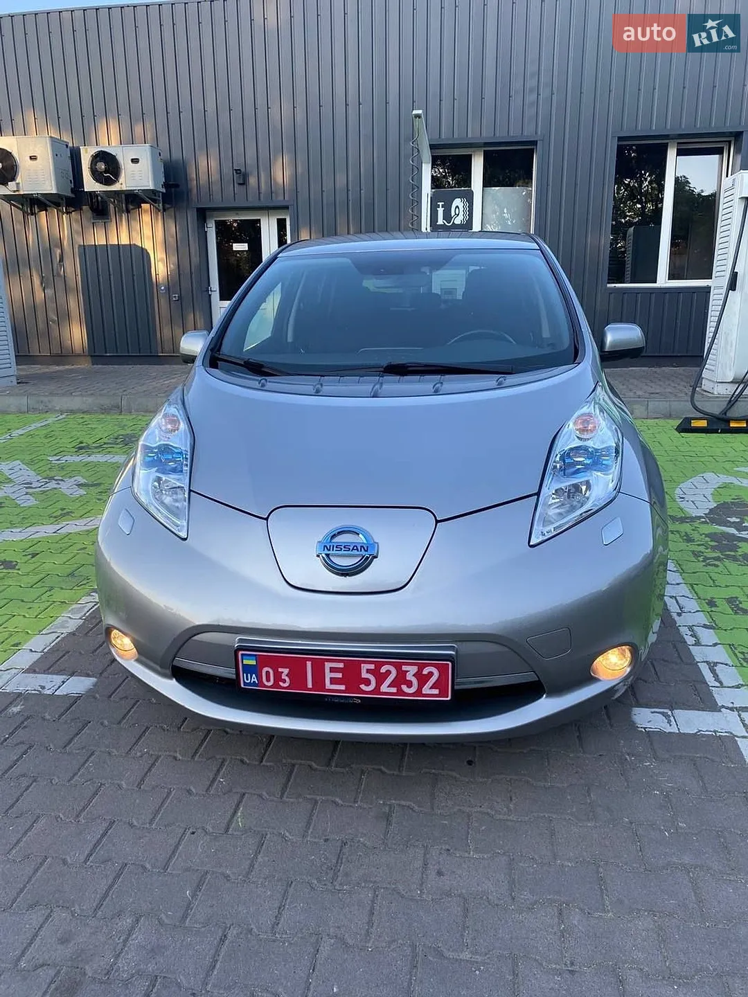 2017 Nissan Leaf - мініатюра 10