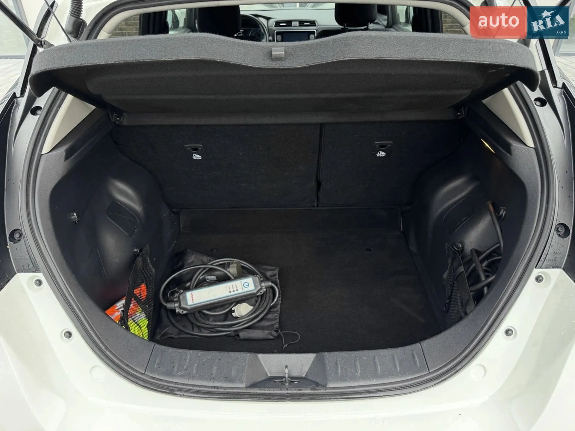 2020 Nissan Leaf - мініатюра 11
