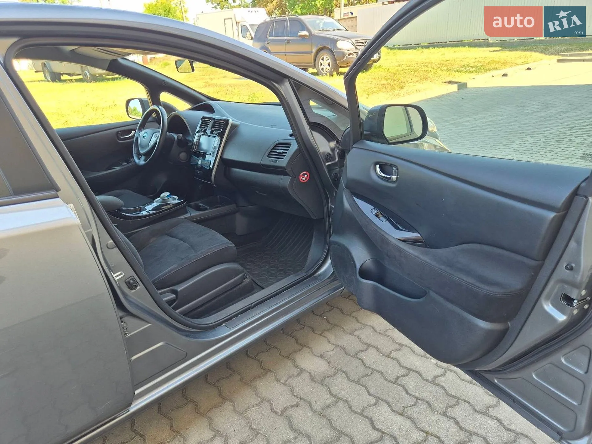 2015 Nissan Leaf - мініатюра 12