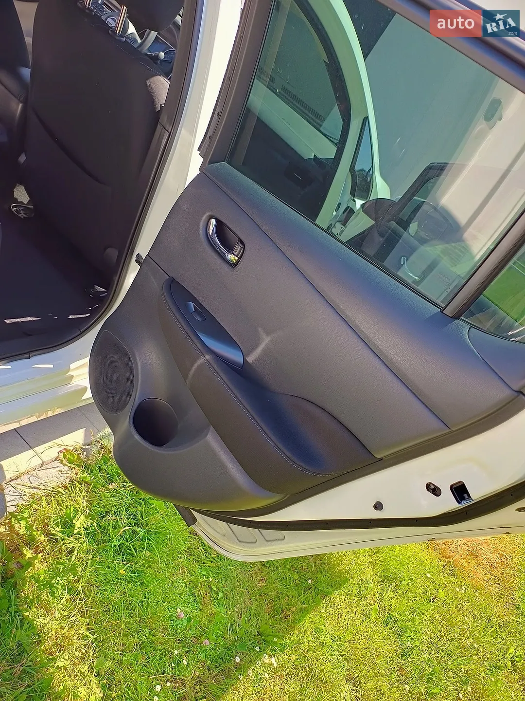 2022 Nissan Leaf - мініатюра 17