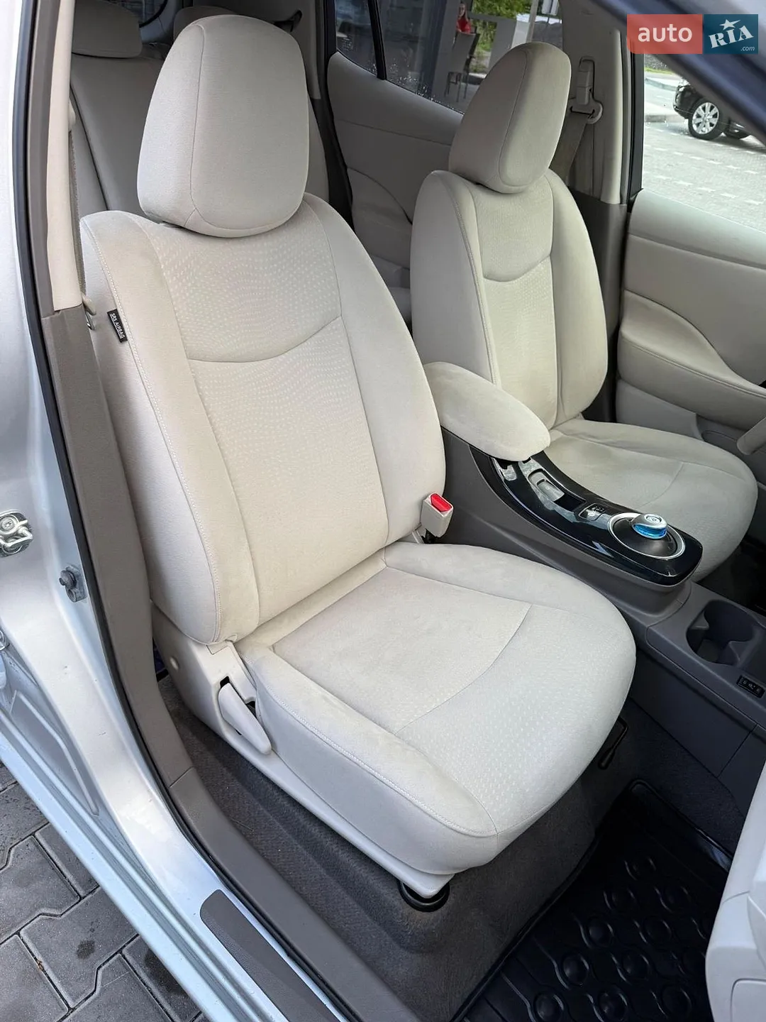 2012 Nissan Leaf - мініатюра 15