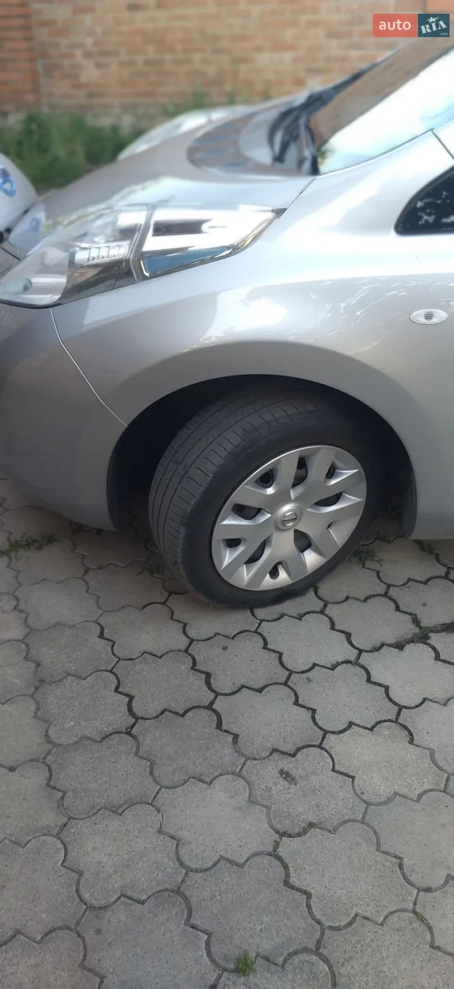 2013 Nissan Leaf - мініатюра 6