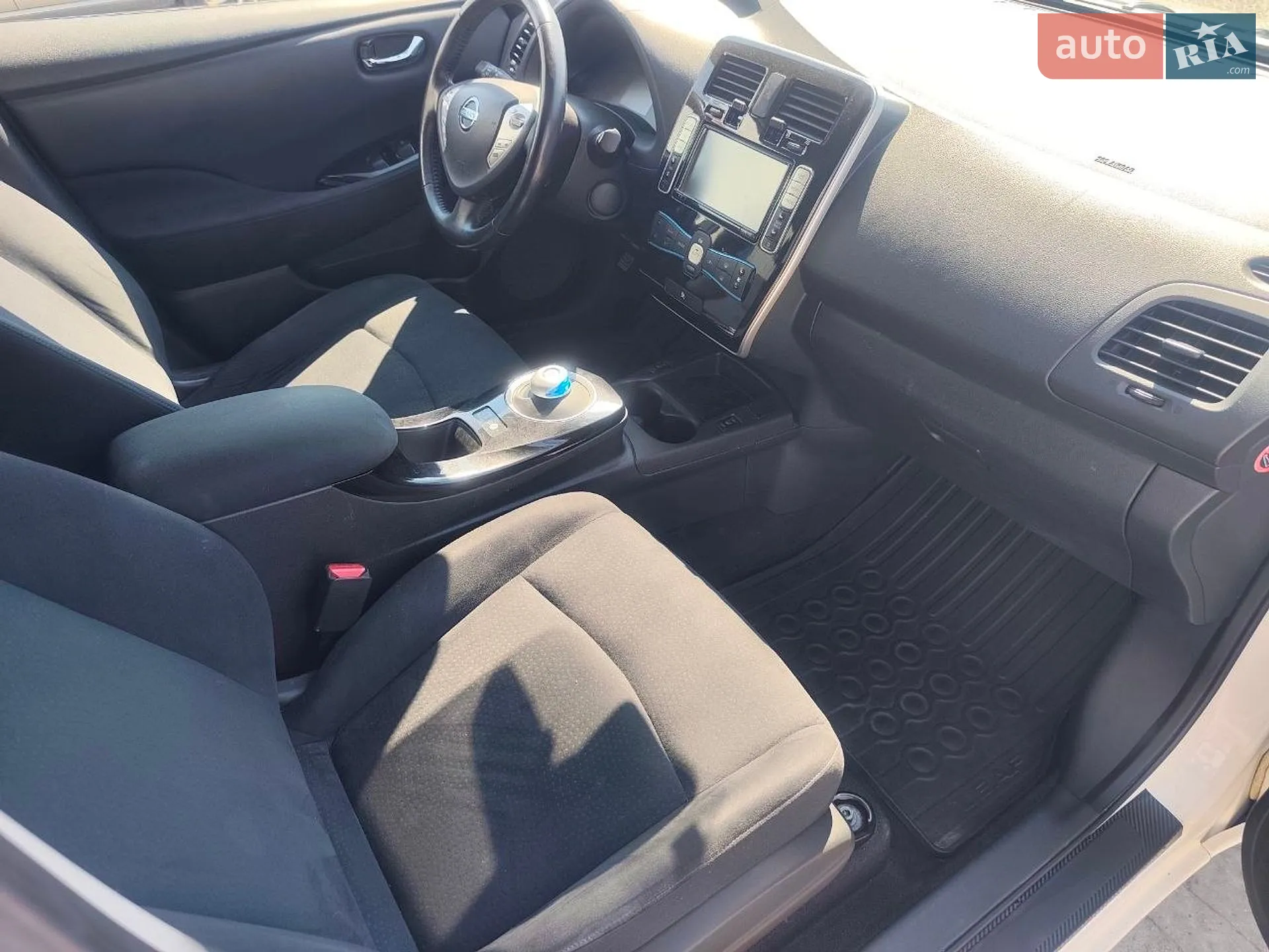 2014 Nissan Leaf - мініатюра 12