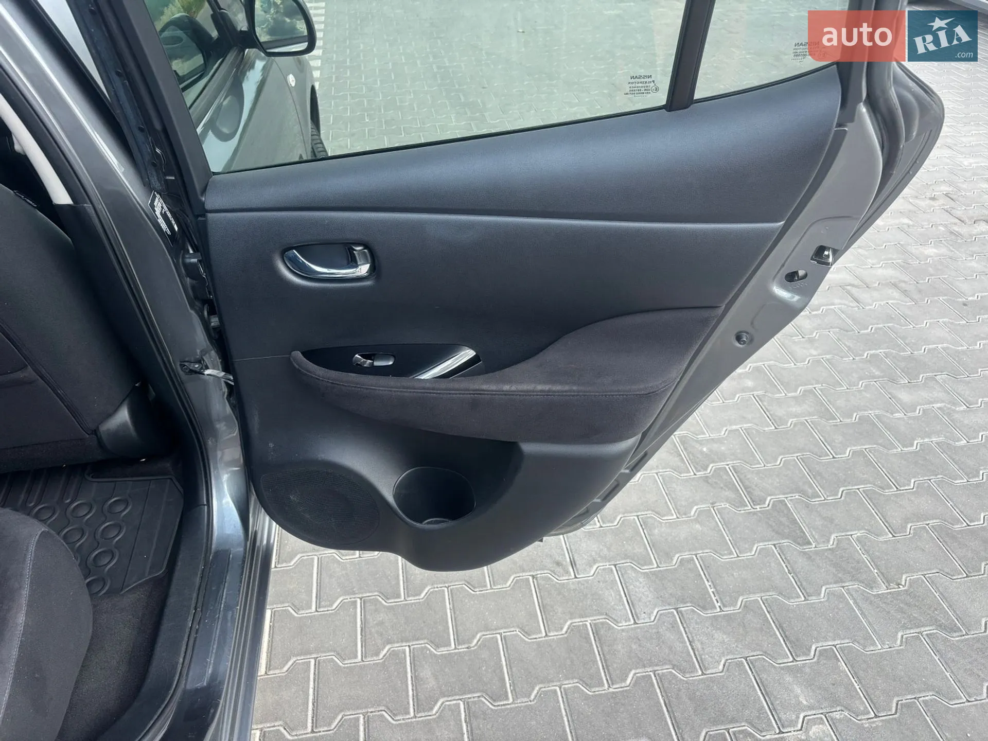 2017 Nissan Leaf - мініатюра 35