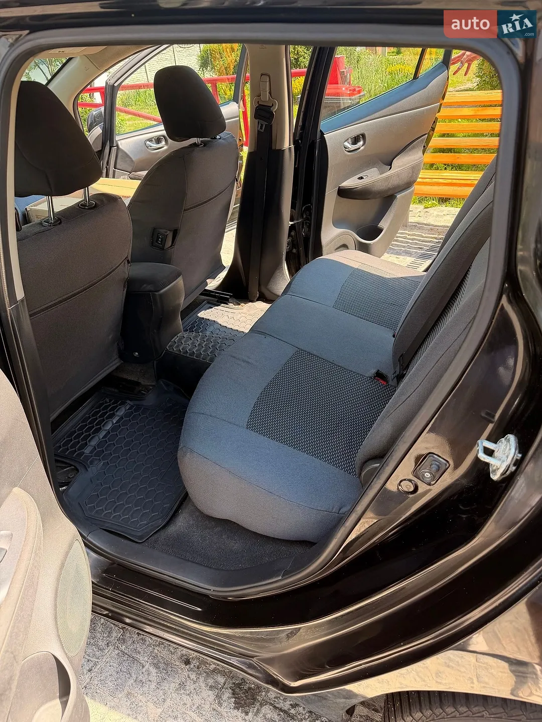 2014 Nissan Leaf - мініатюра 12