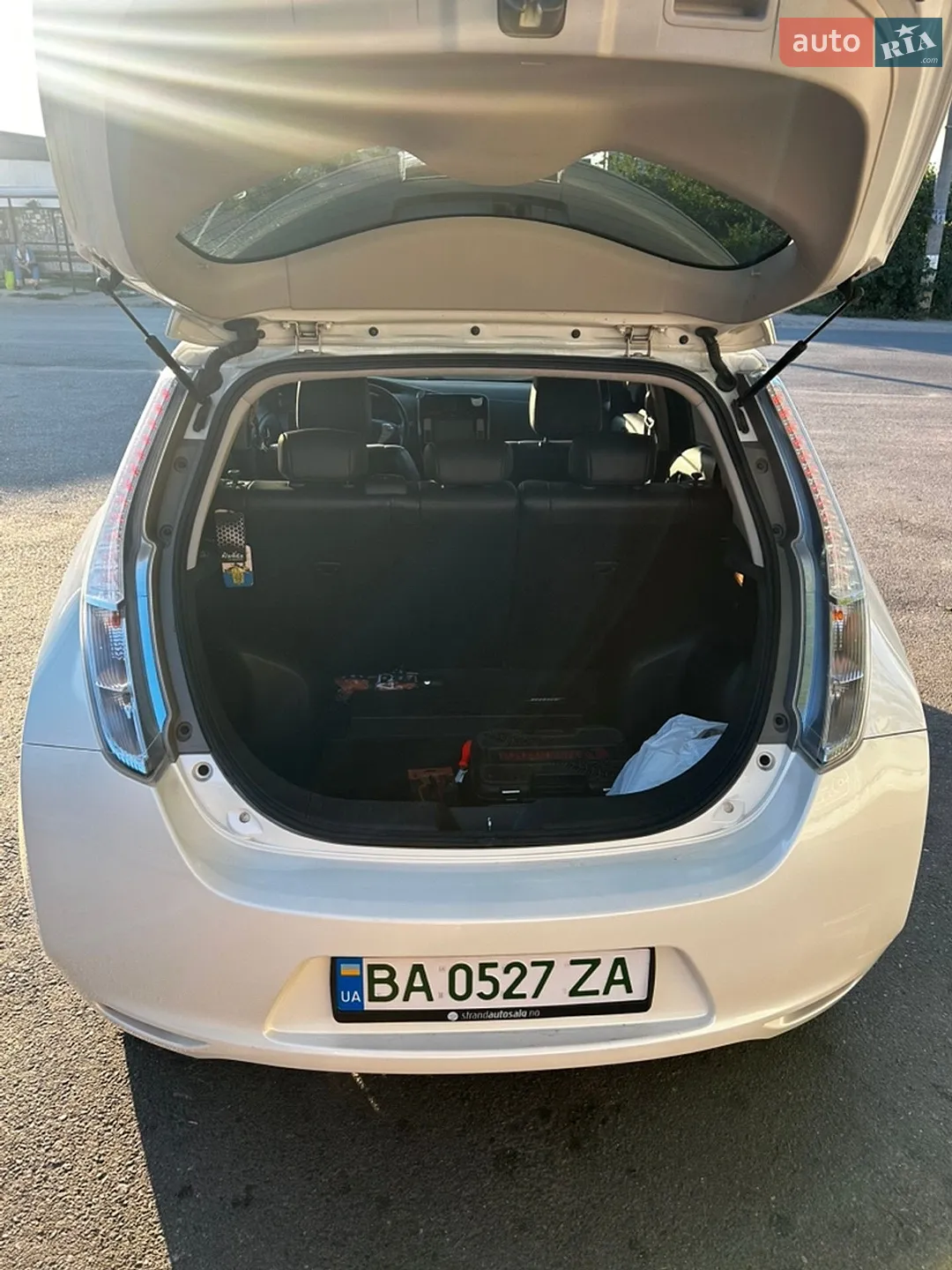 2013 Nissan Leaf - мініатюра 11