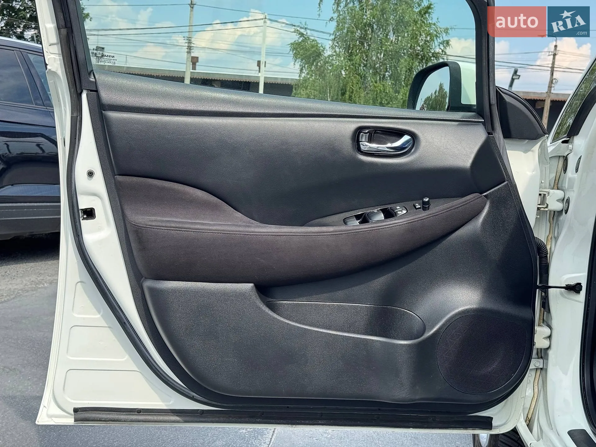 2016 Nissan Leaf - мініатюра 24