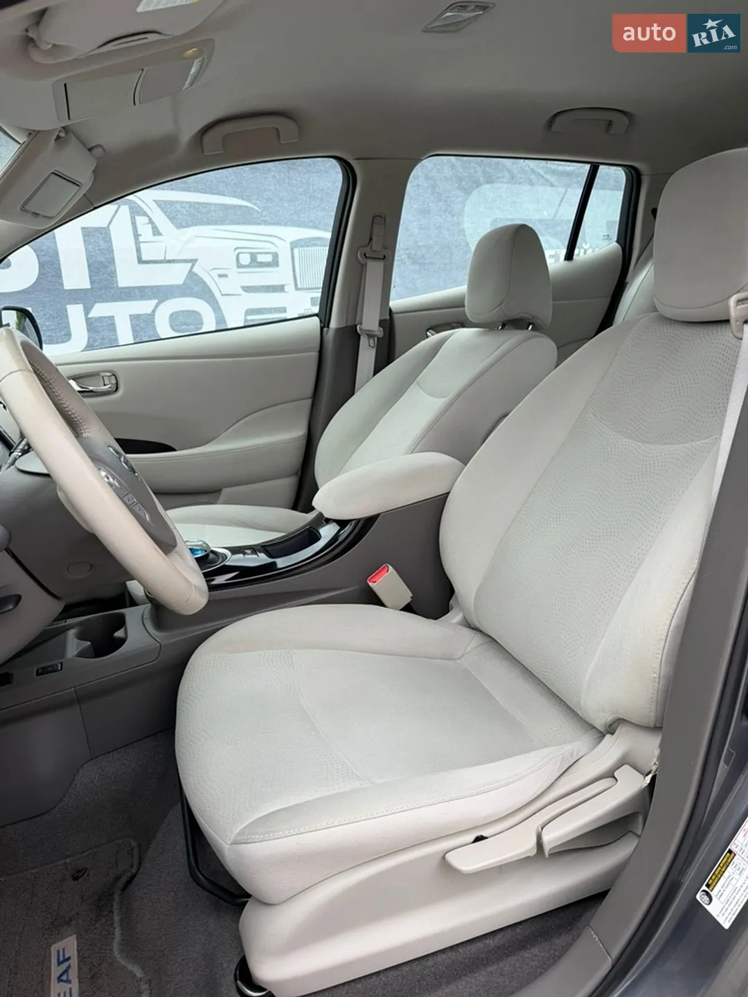 2015 Nissan Leaf - мініатюра 26