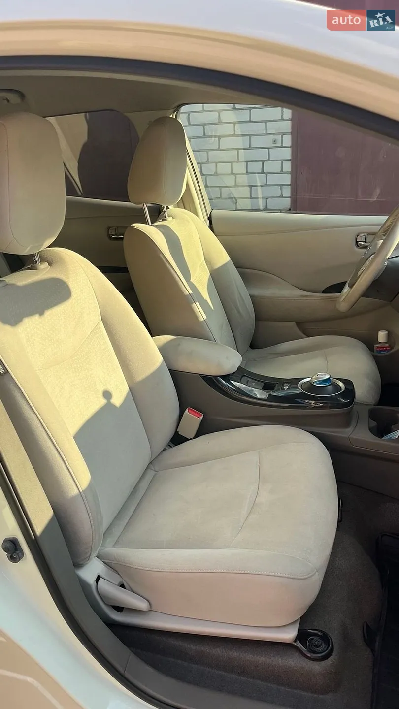2012 Nissan Leaf - мініатюра 24