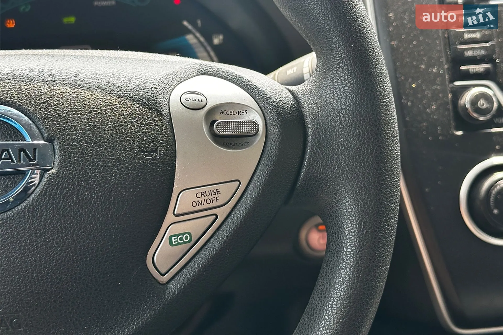 2017 Nissan Leaf - мініатюра 12
