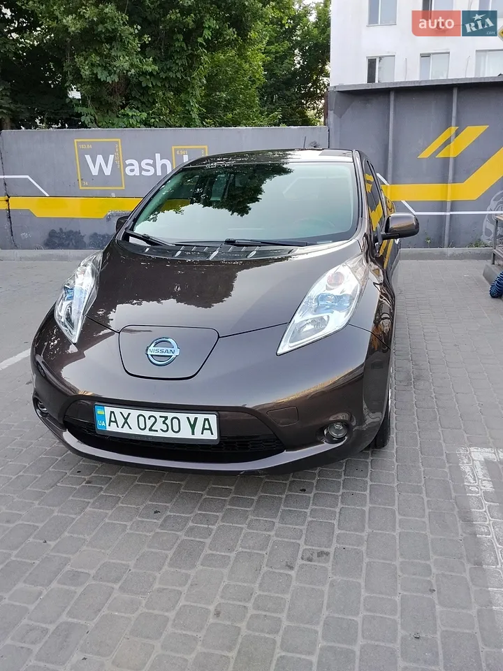 2014 Nissan Leaf - мініатюра 9
