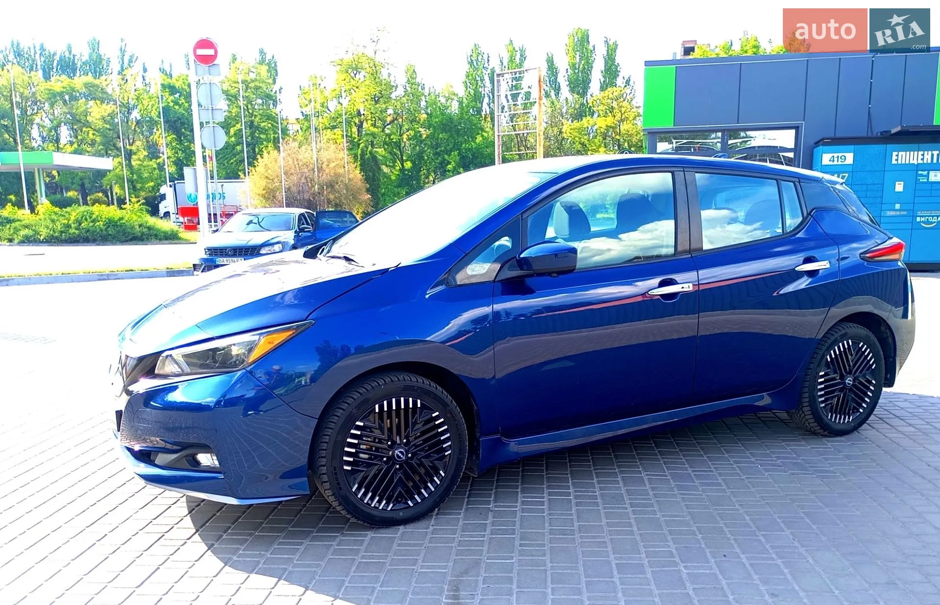 2022 Nissan Leaf - мініатюра 4