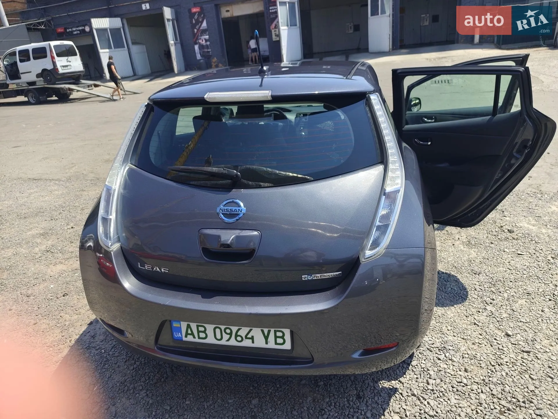 2013 Nissan Leaf - мініатюра 11